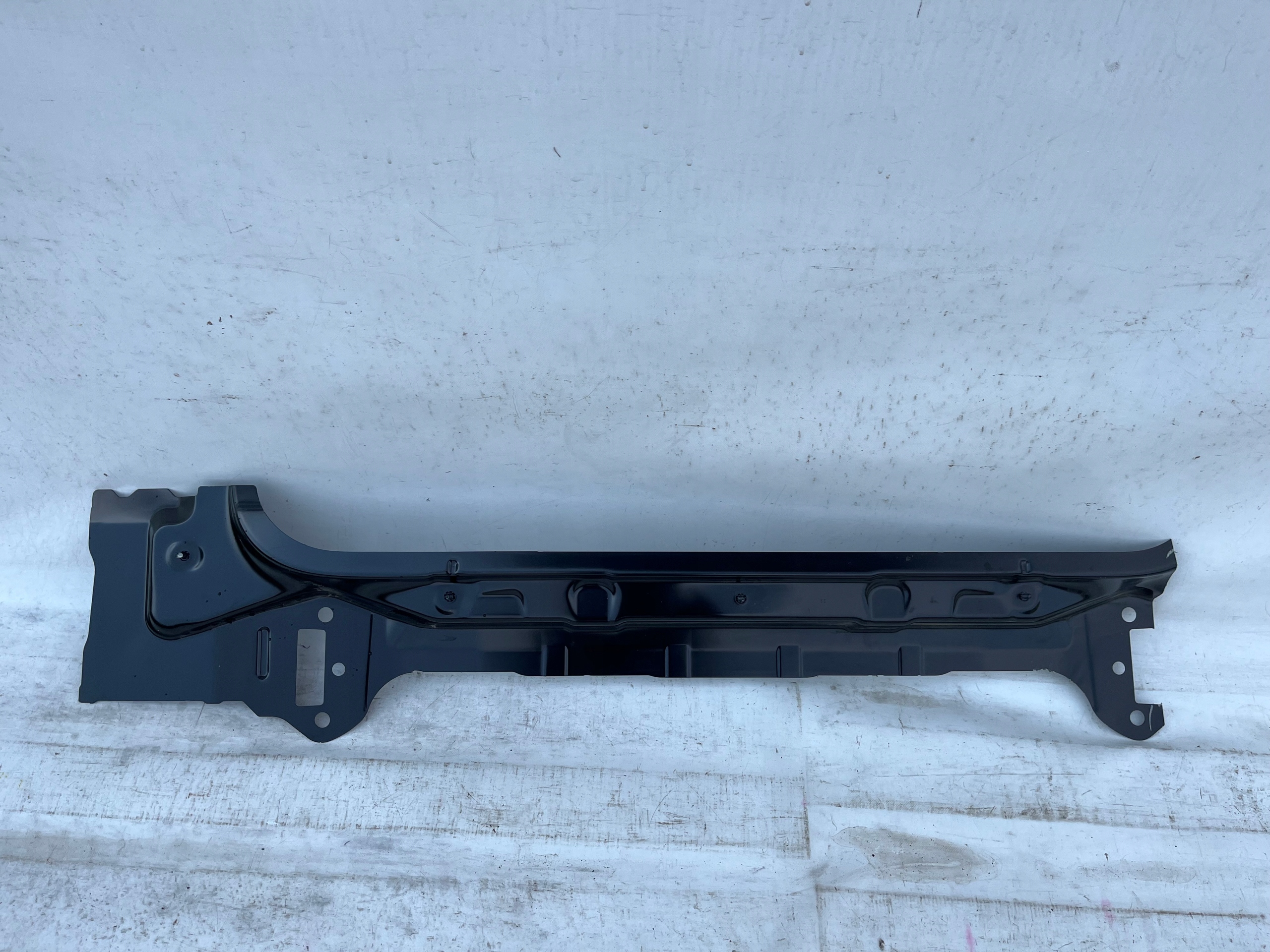 BMW 5 V G31 KOMBI PANEL PAS SCIANKA TYŁ TYLNA