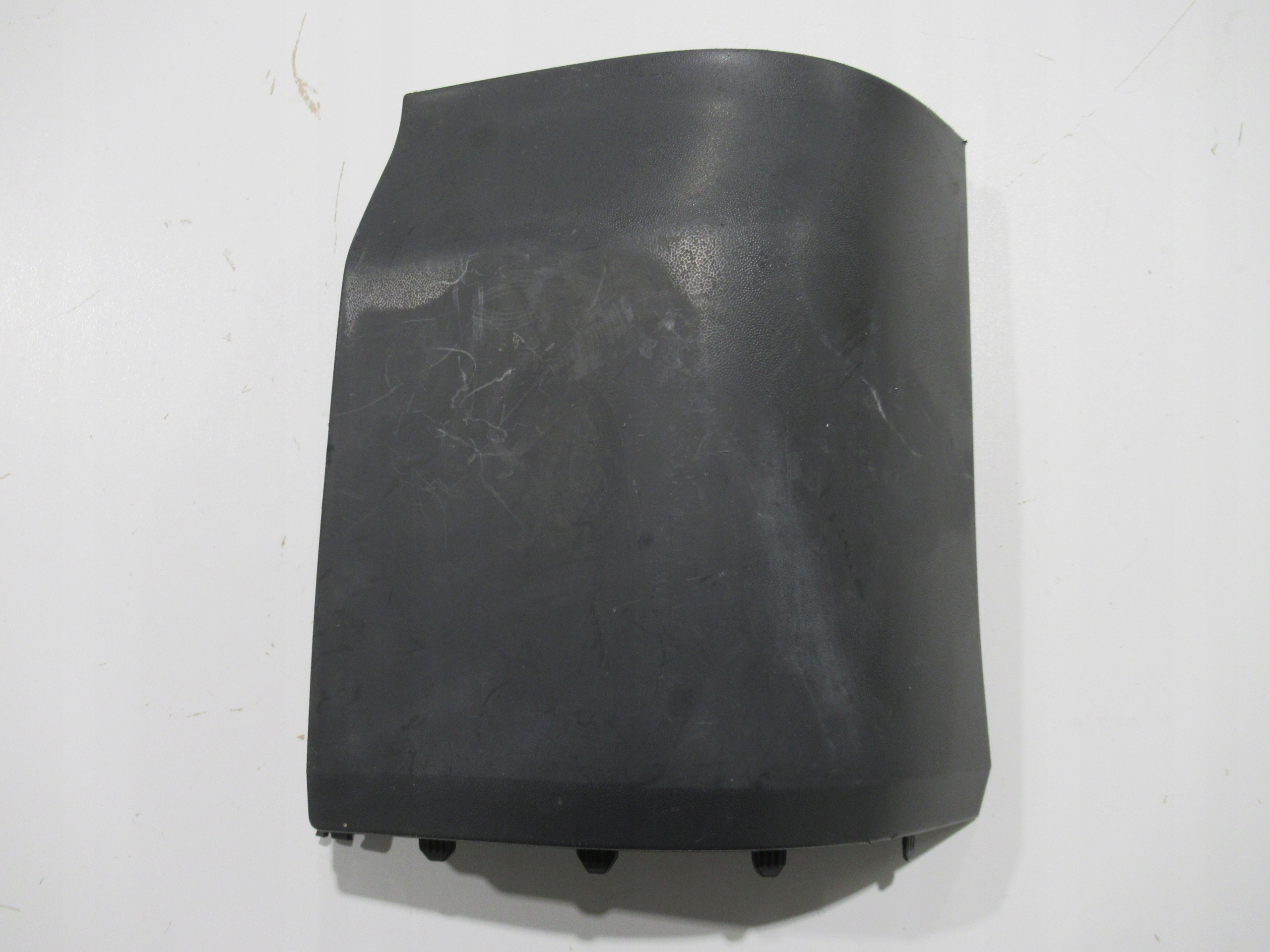 VW T5 LIFT 7E ECKE DER STOSSSTANGE RECHTS HECK 7H0807322D
