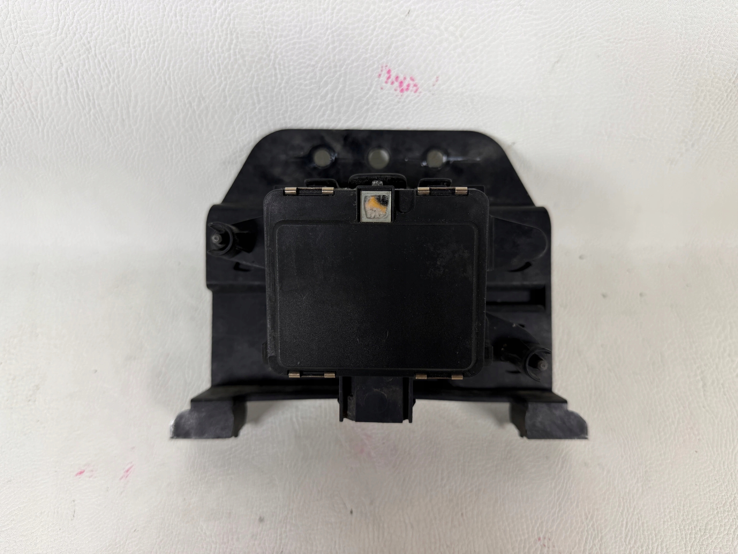 Tesla Model S 12- radar sensor Distronic 39R05663