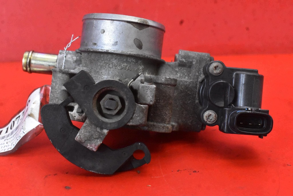 Valvola a farfalla 89452-02040 TOYOTA COROLLA E12 1.4 VVT-e 97 KM 00-08