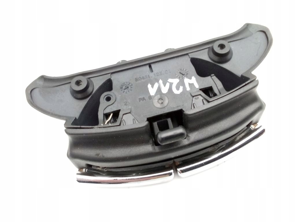 Mercedes E klasa W211 button przyciski handle podlokietnika E0461.123.21