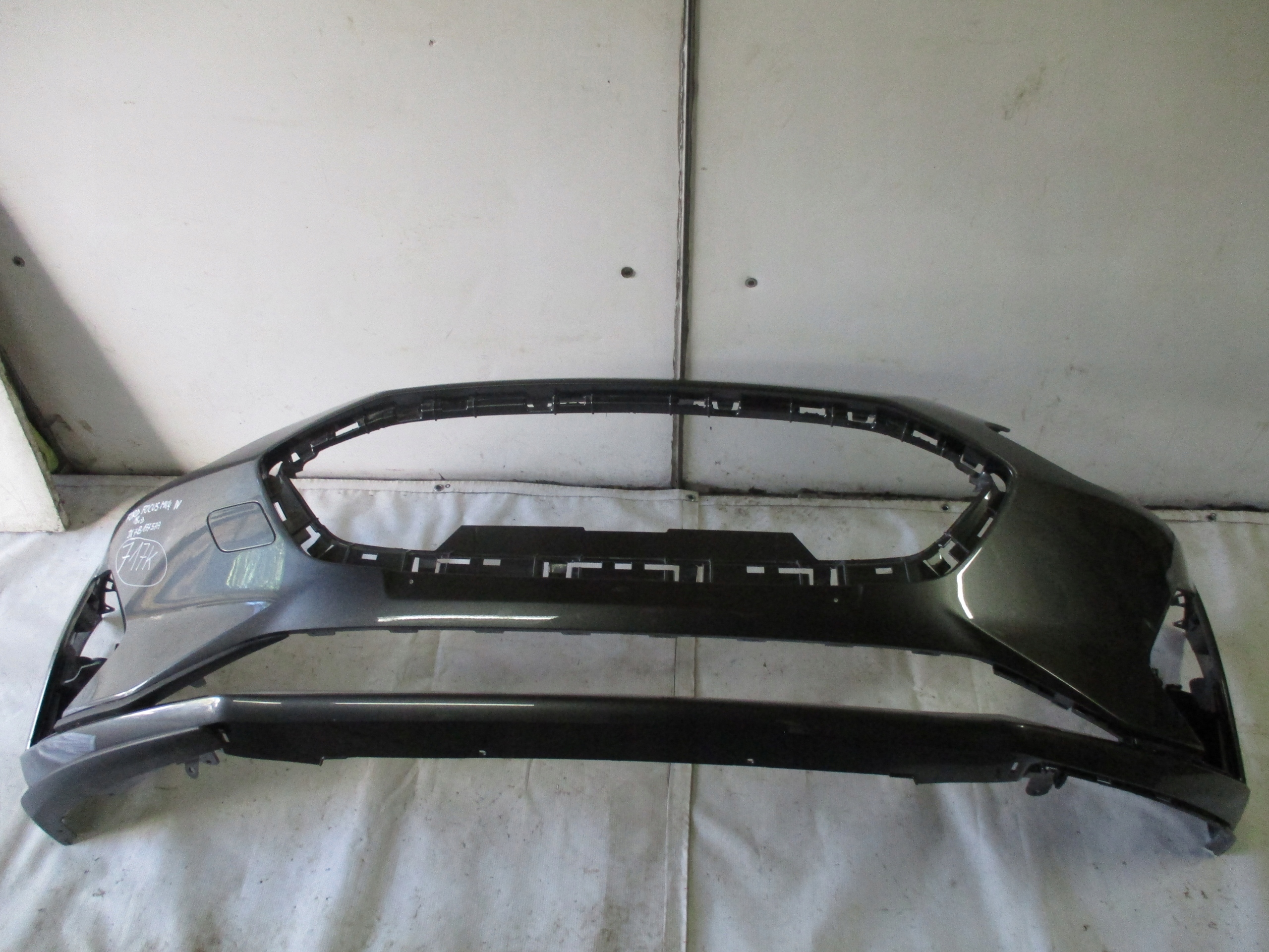 nárazník předek přední Ford Focus MK4 IV 18r- JX7B17757A