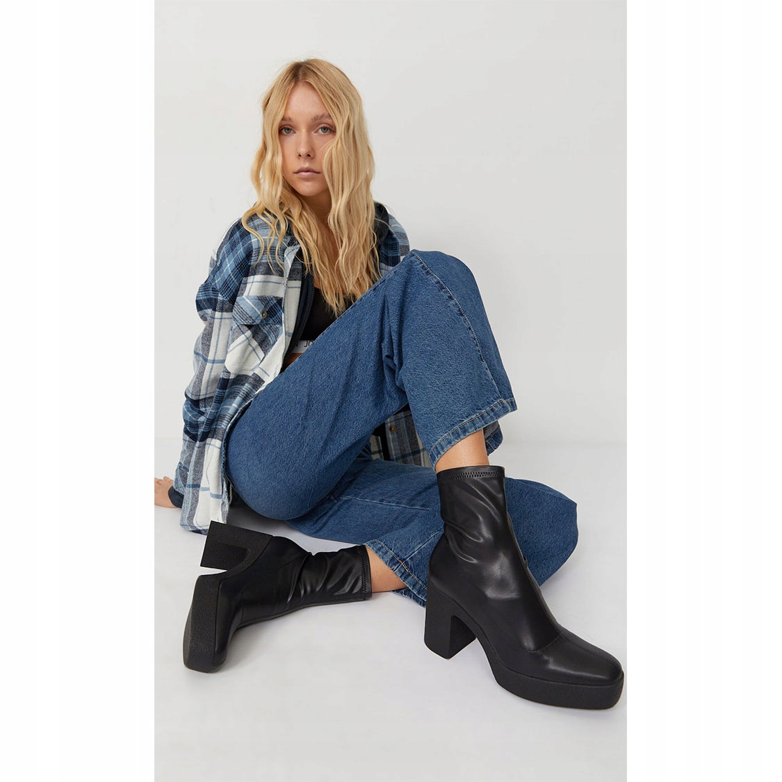 

Stradivarius_botki Na Platformie 9913670