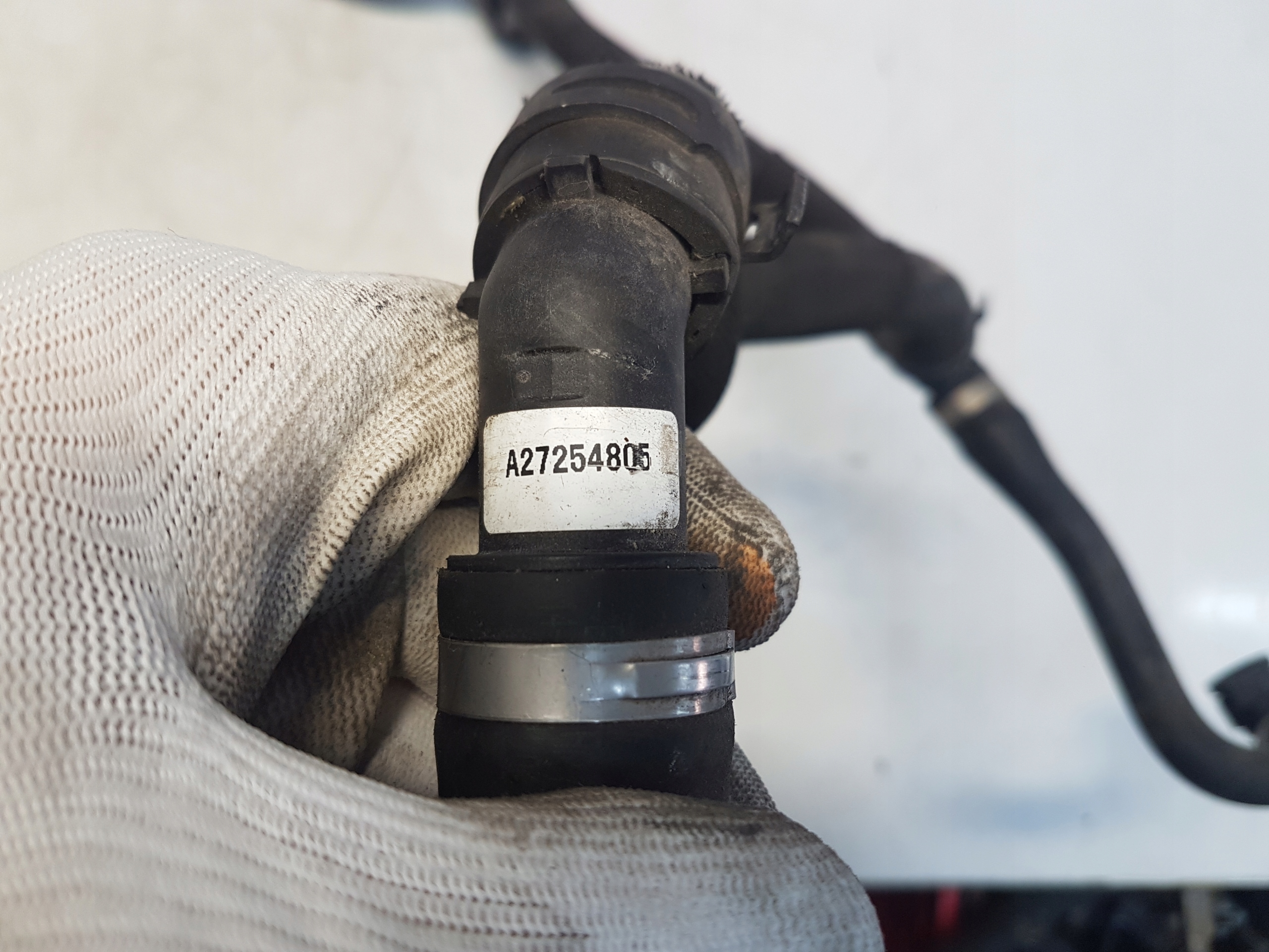 BMW 2 F46 cijev prijenos vode 8658487 1.5B