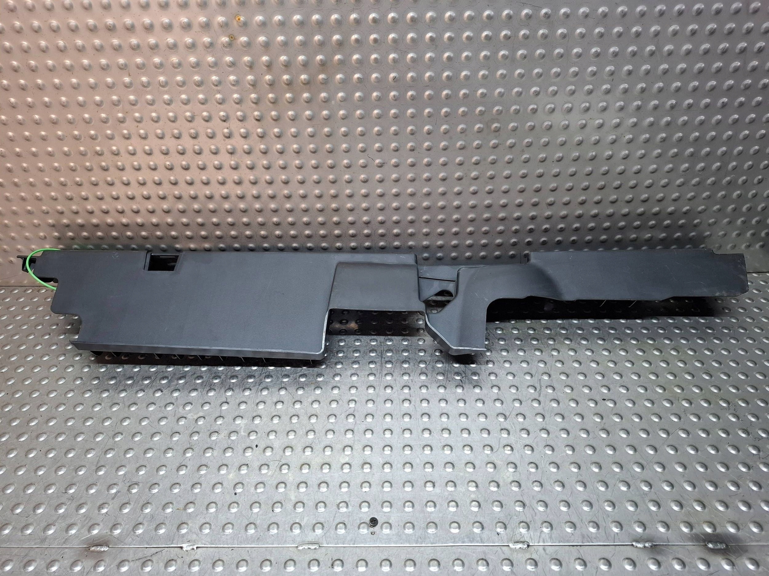 cover moulding boot left A2136903100 MERCEDES W213