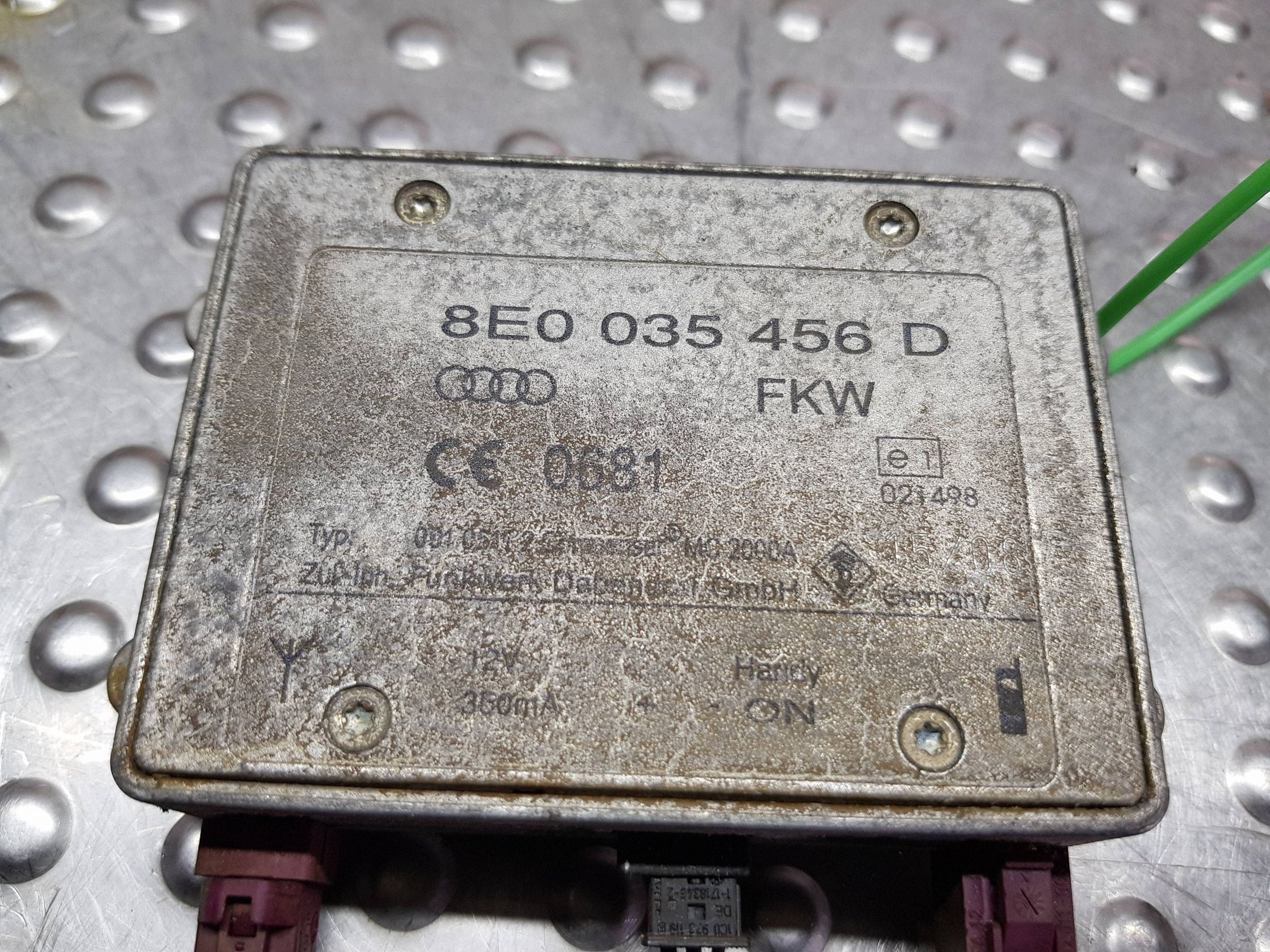 Verstärker ANTENY 8E0035456D AUDI A6 C6 A4 B7 TT 8J