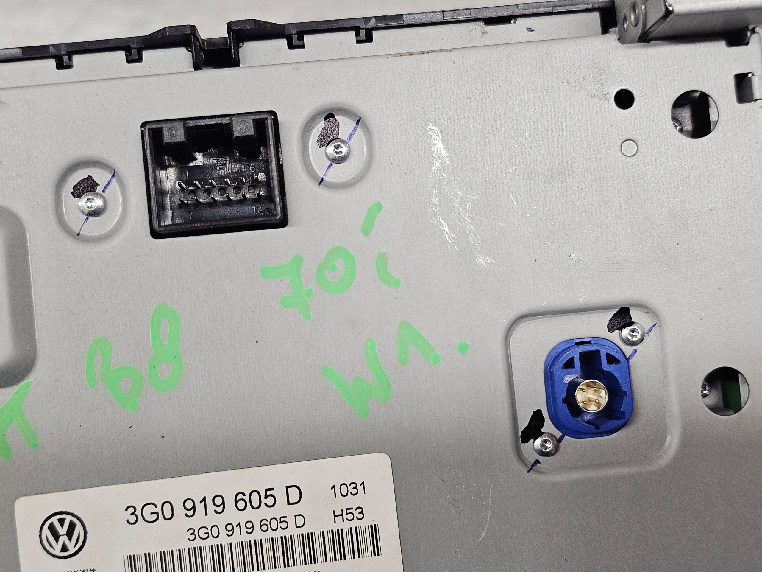 VOLKSWAGEN PASSAT B8 EKRAN display RADIA navigation devices 3G0919605D
