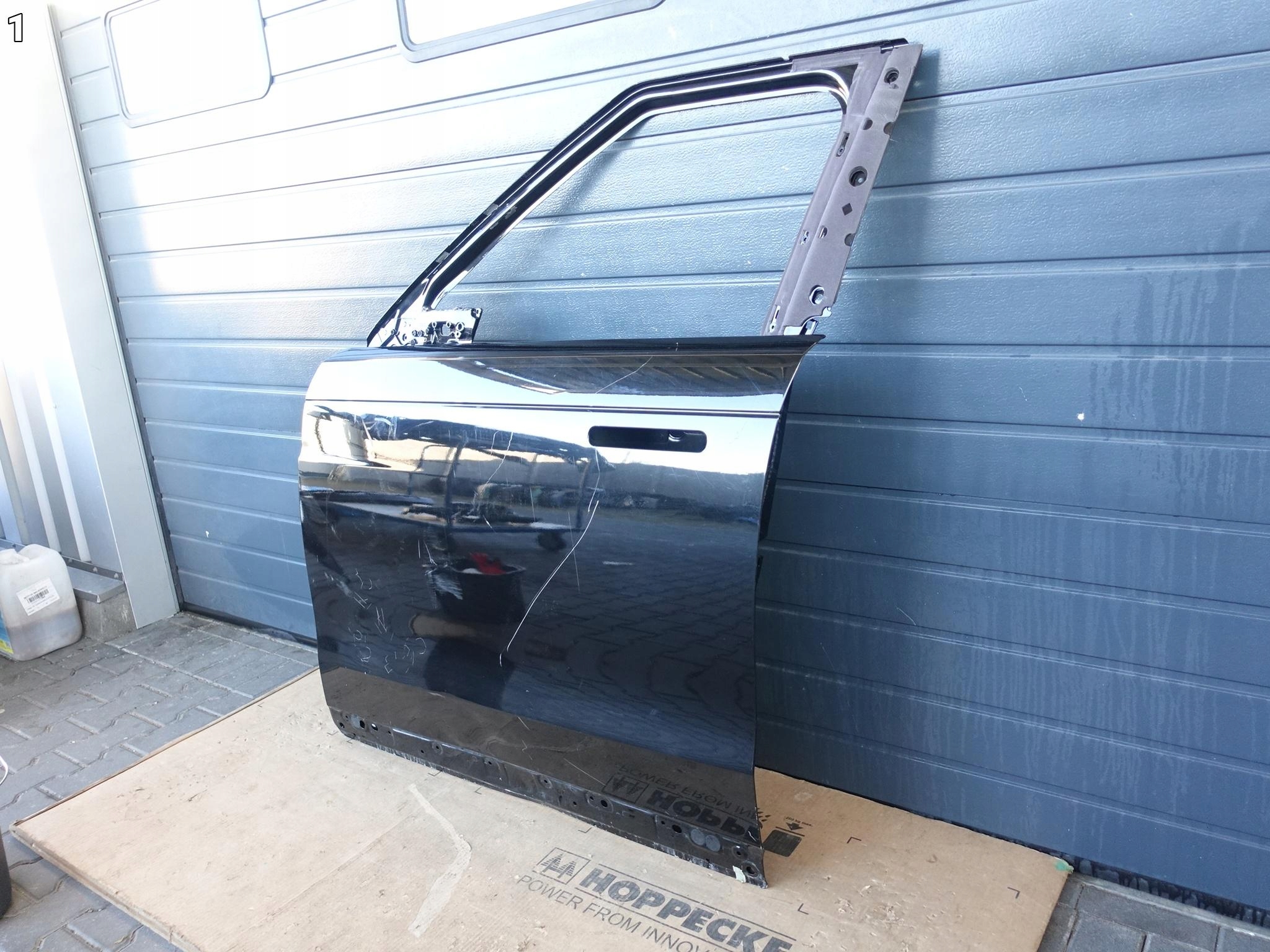 RANGE ROVER SPORT III 3 L461 22- door DOOR left front