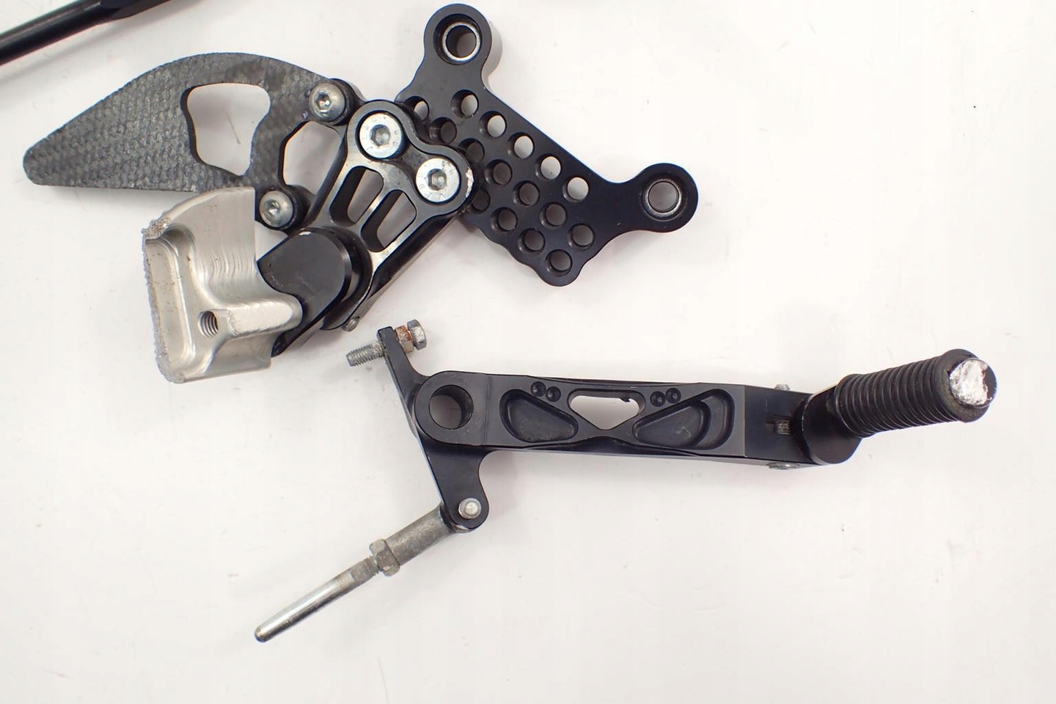 Sety Regulowane Tuning podnóżek Ducati 848 Evo 07- Producent Ducati OE