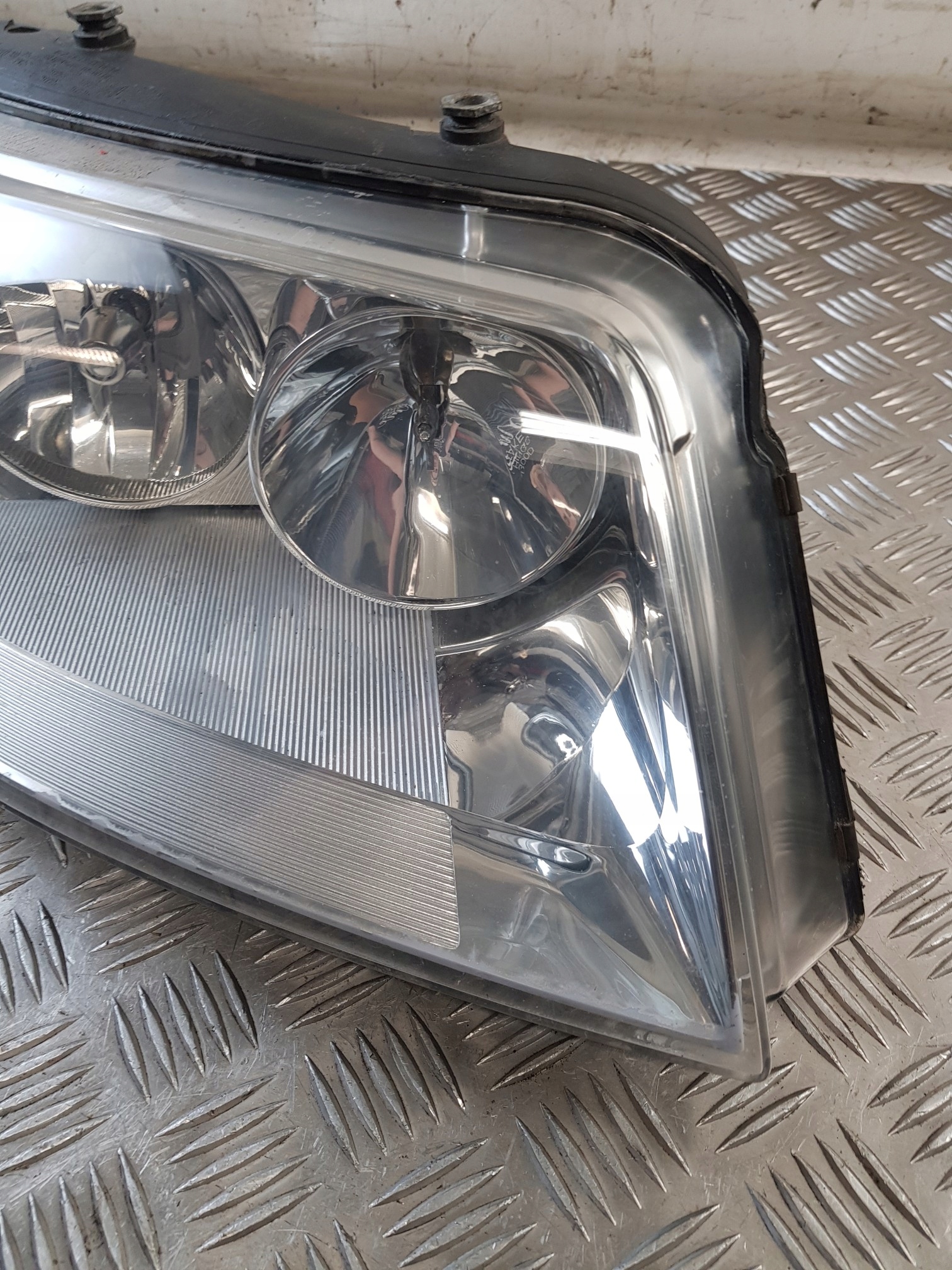 light right front 7M3941016AD VW SHARAN and LIFT 04R