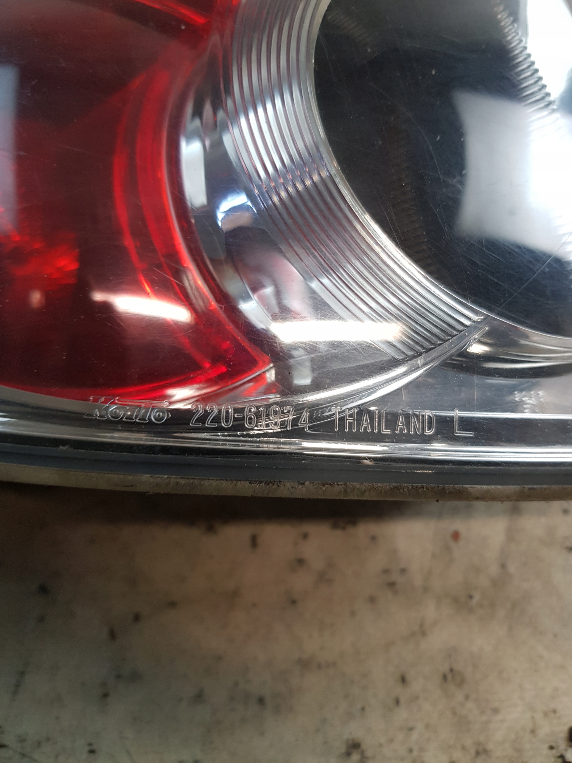light left rear MAZDA 6 KOMBI 22061974