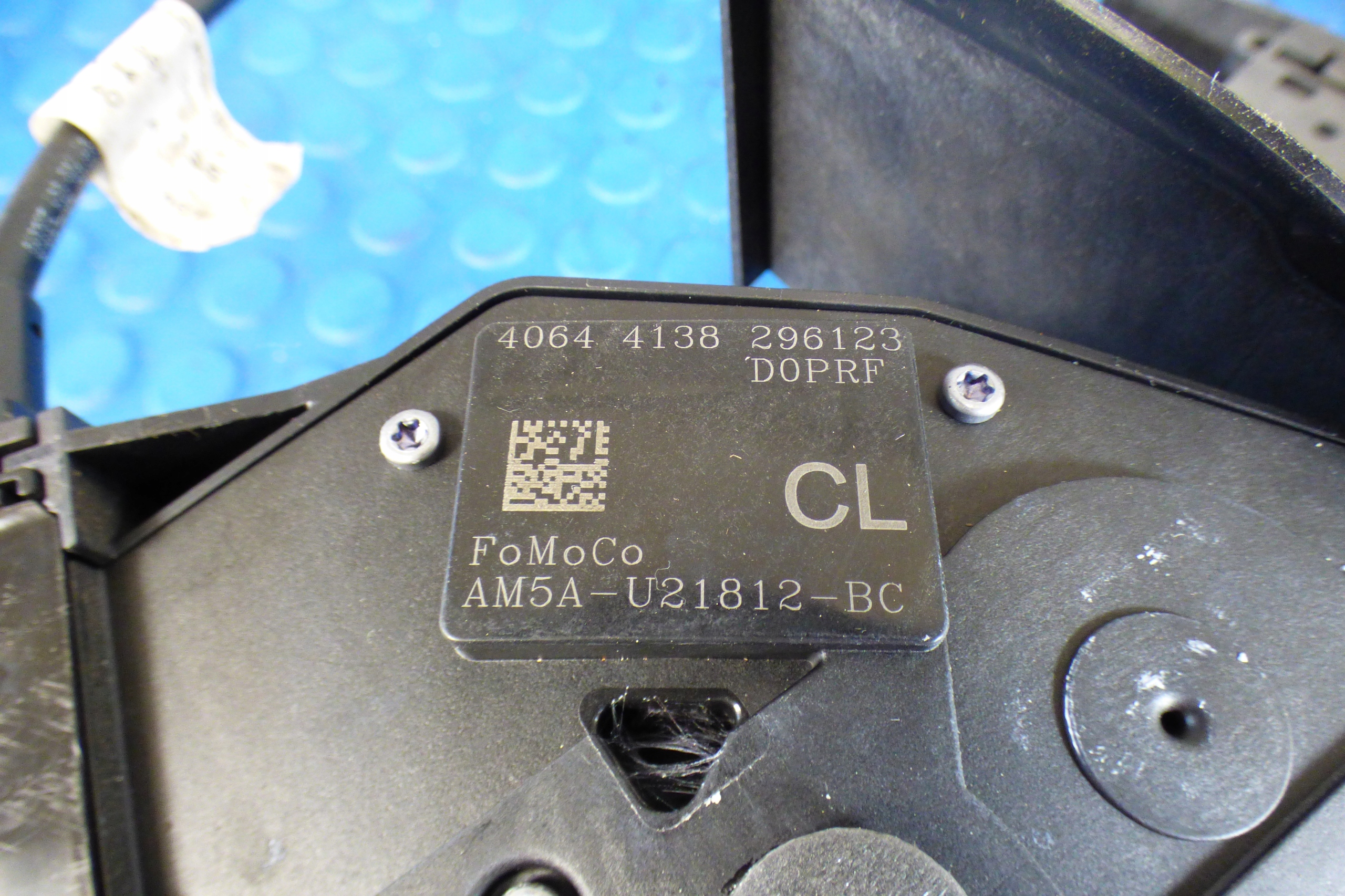 lock door right front AM5A-U21812-BC EUROPA FORD C-MAX MK2