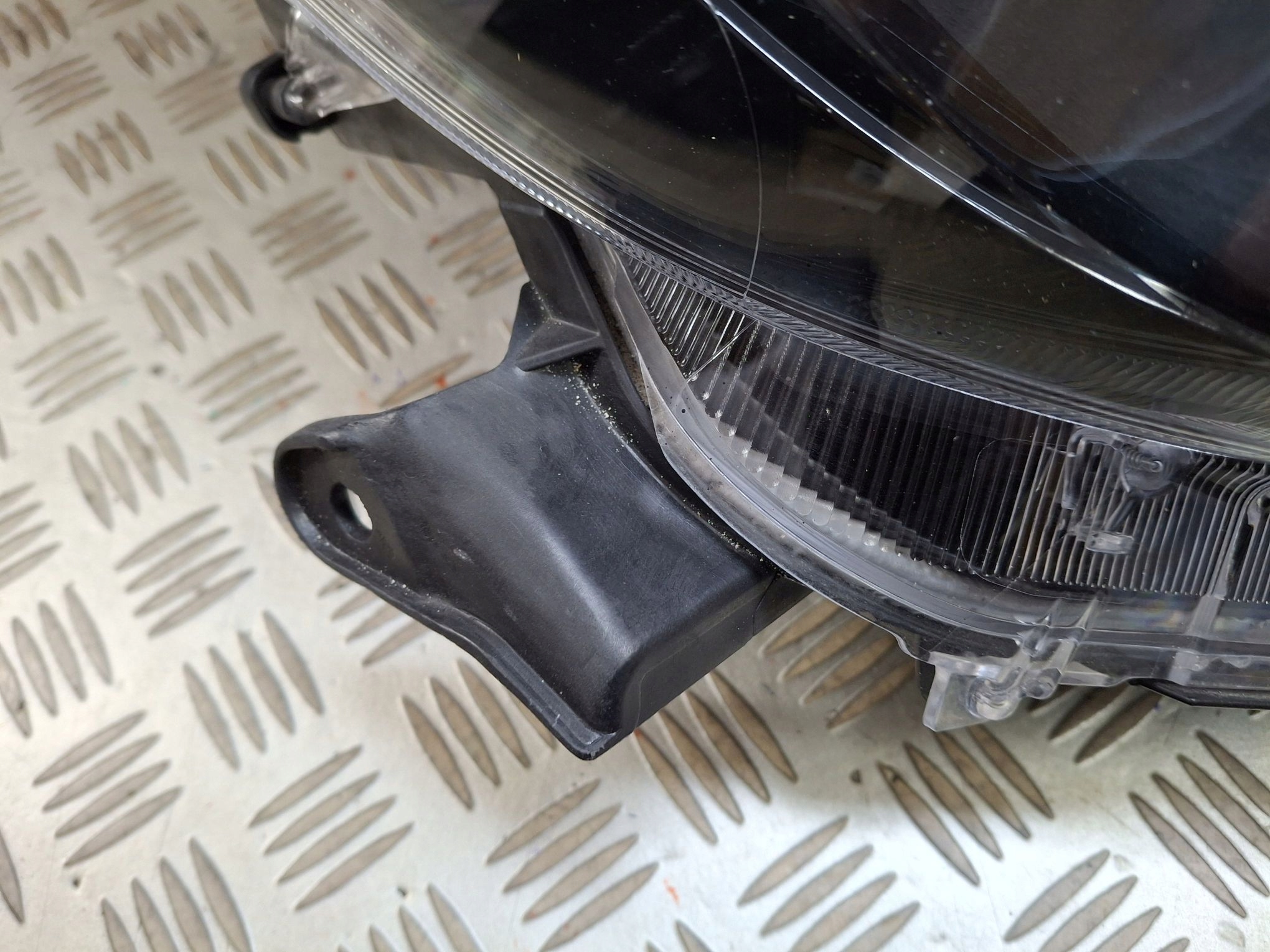 light right front TOYOTA YARIS IV K0-6 2020R->