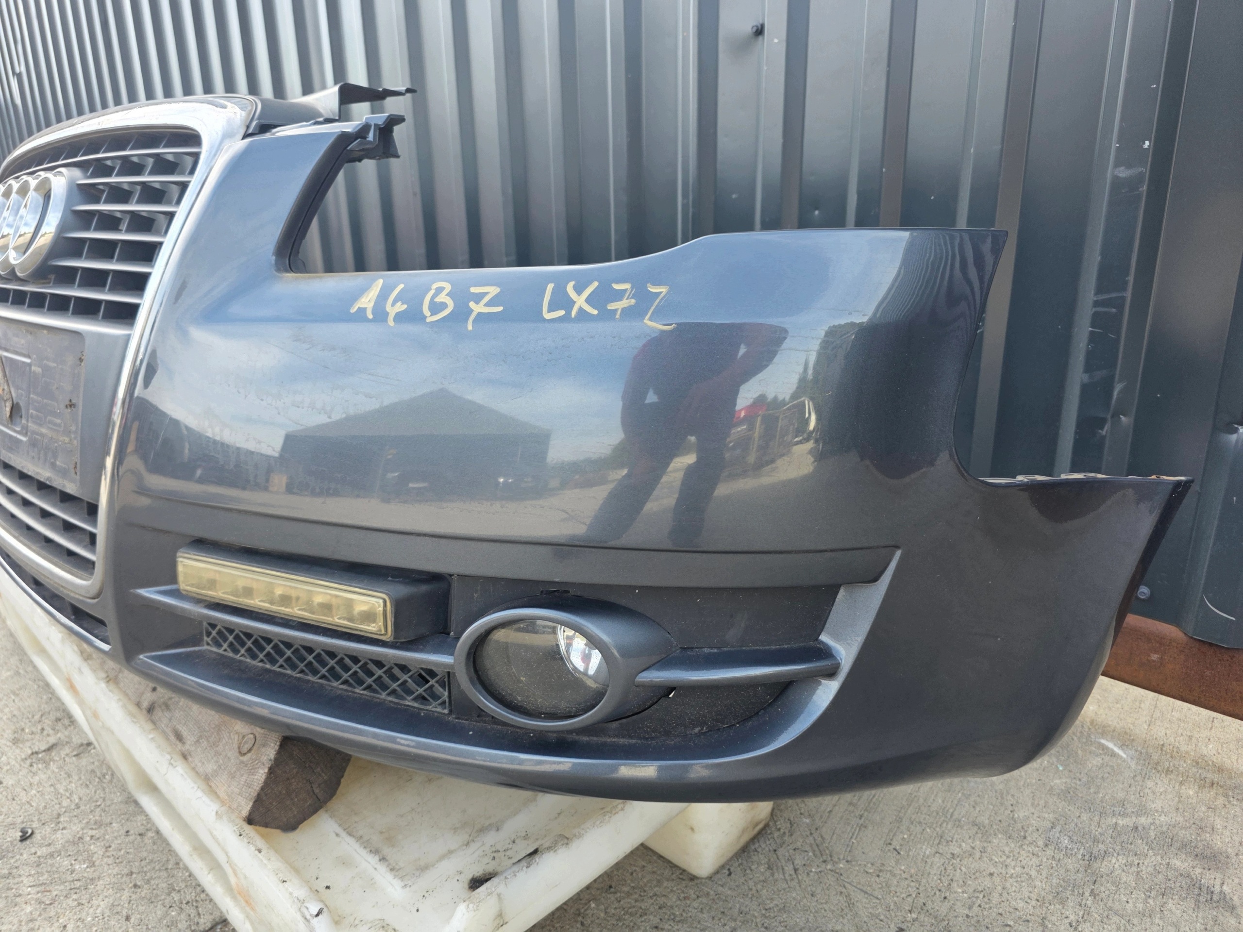 bumper front complete AUDI A4 B7 LX7Z !!!