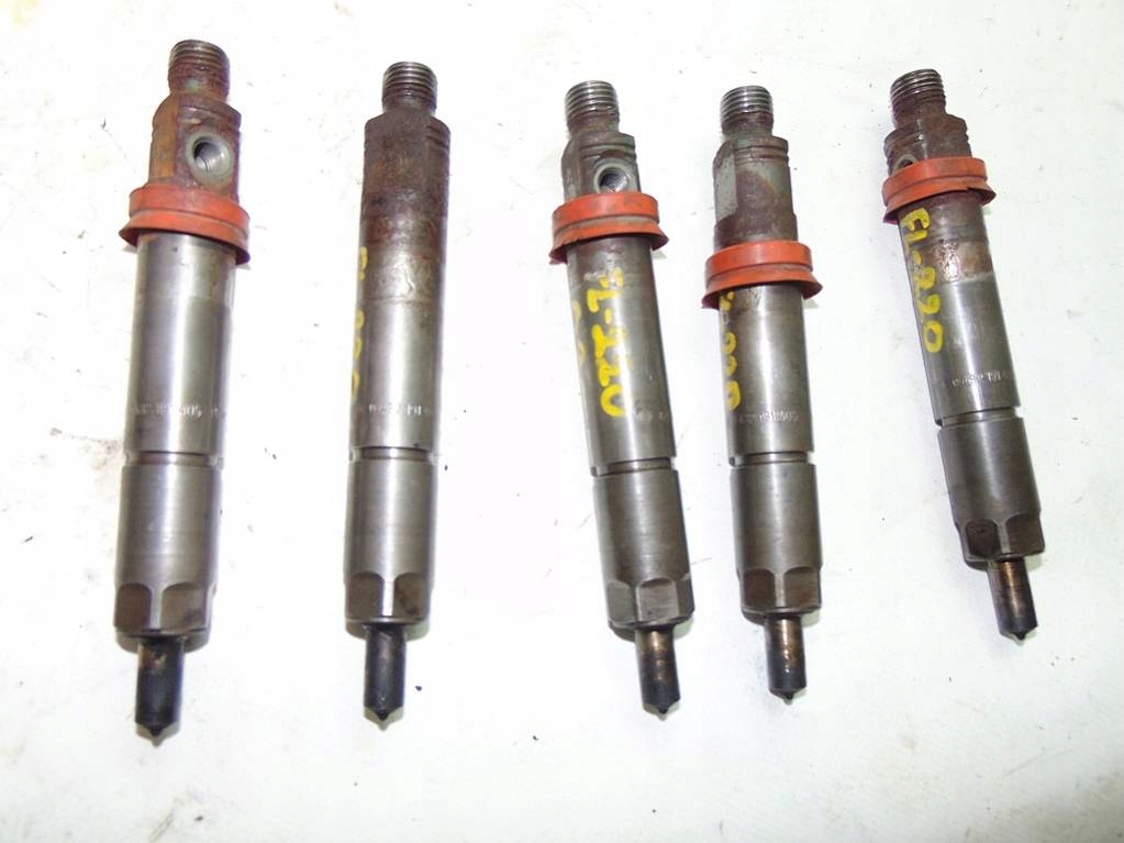 VOLVO FL6 220 03R WTRYSKIWACZ 0432191405 Typ silnika Diesel