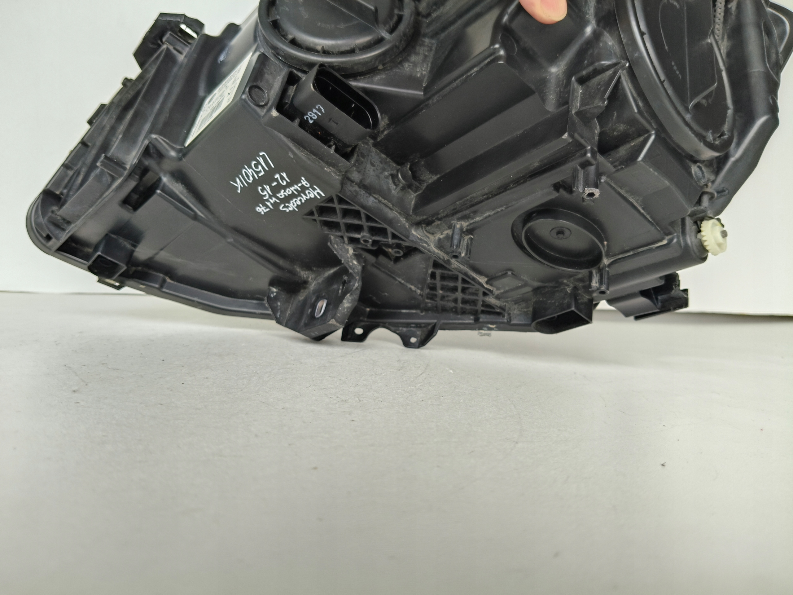 light right REFLEKTOR MERCEDES A-KLASA W176 12-15