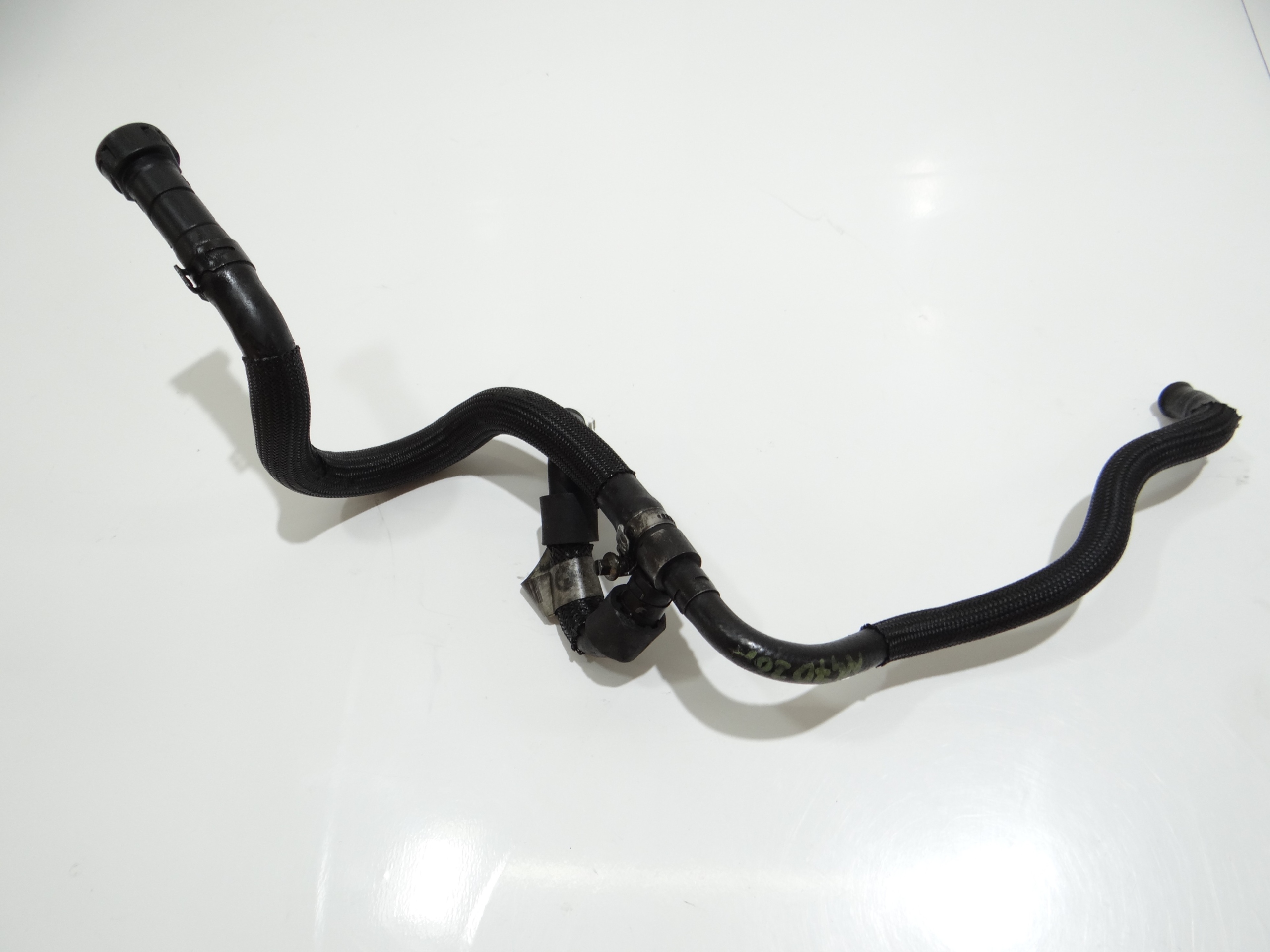 prijenos crijevo goriva BMW E60 E61 N47 2.0D 7807489 (20210631)