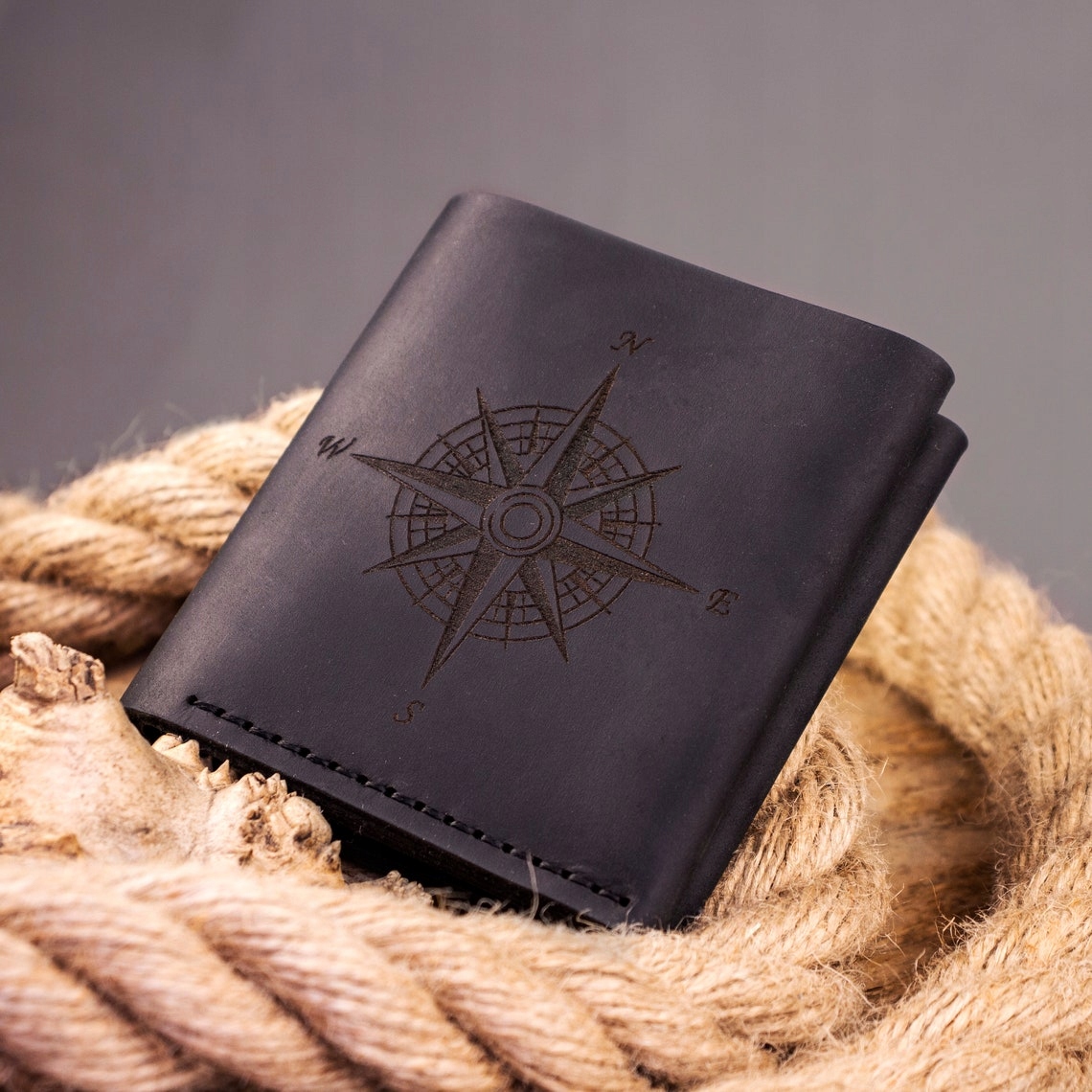Pánská kožená peněženka černá handmade s gravírováním
