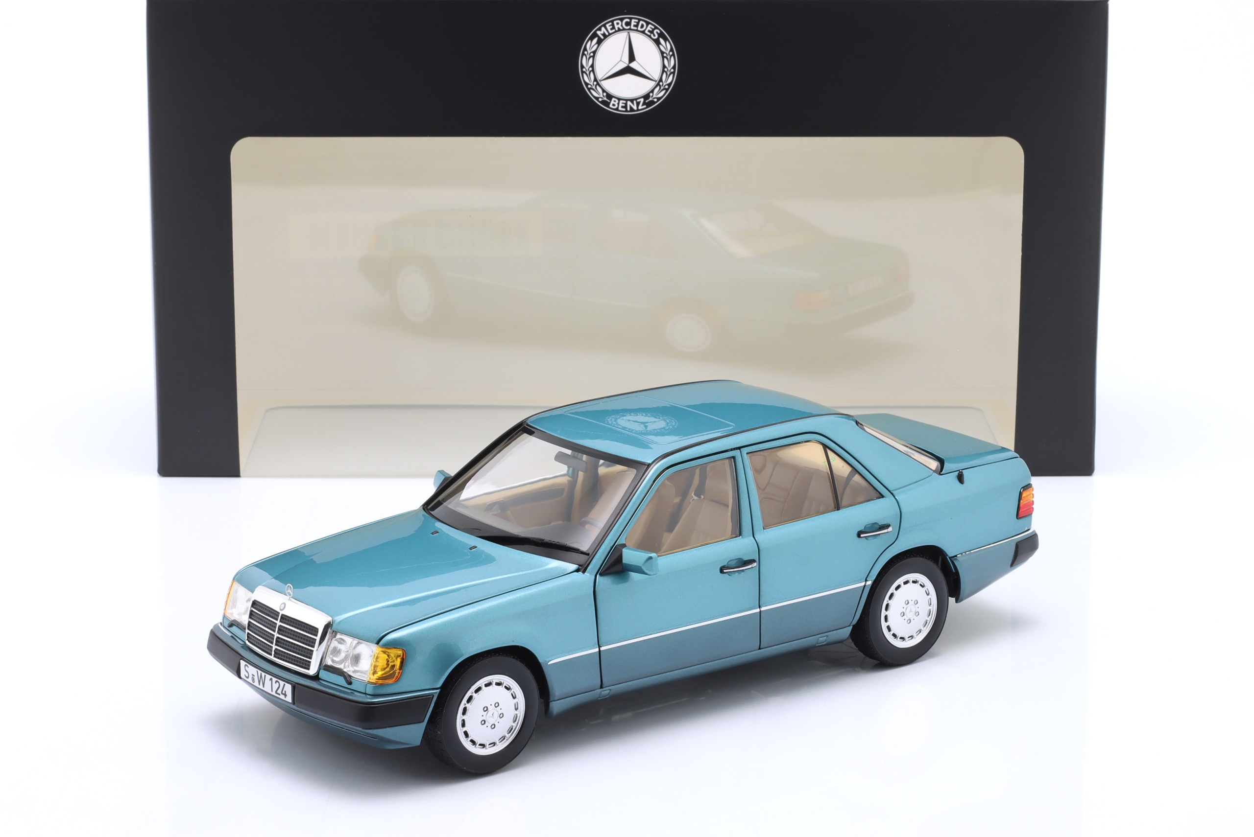 Norev Mercedes Benz E-Class 230E (W124) 1989-1993 Beryll Blue 1:18