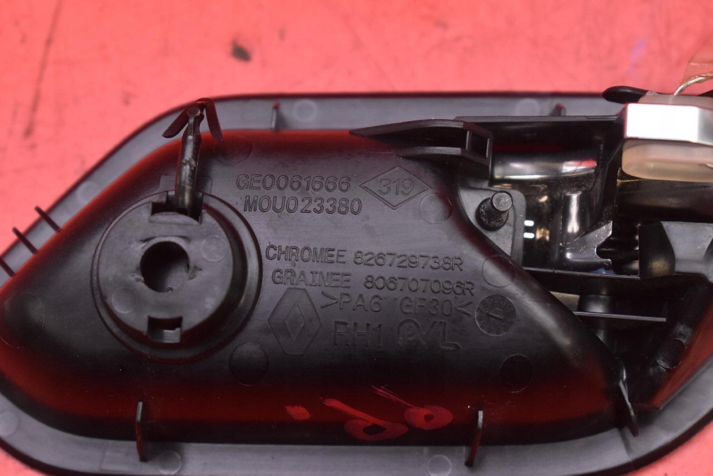 handle inner right front CHROM 826729738R DACIA SANDERO STEPWAY 3 III