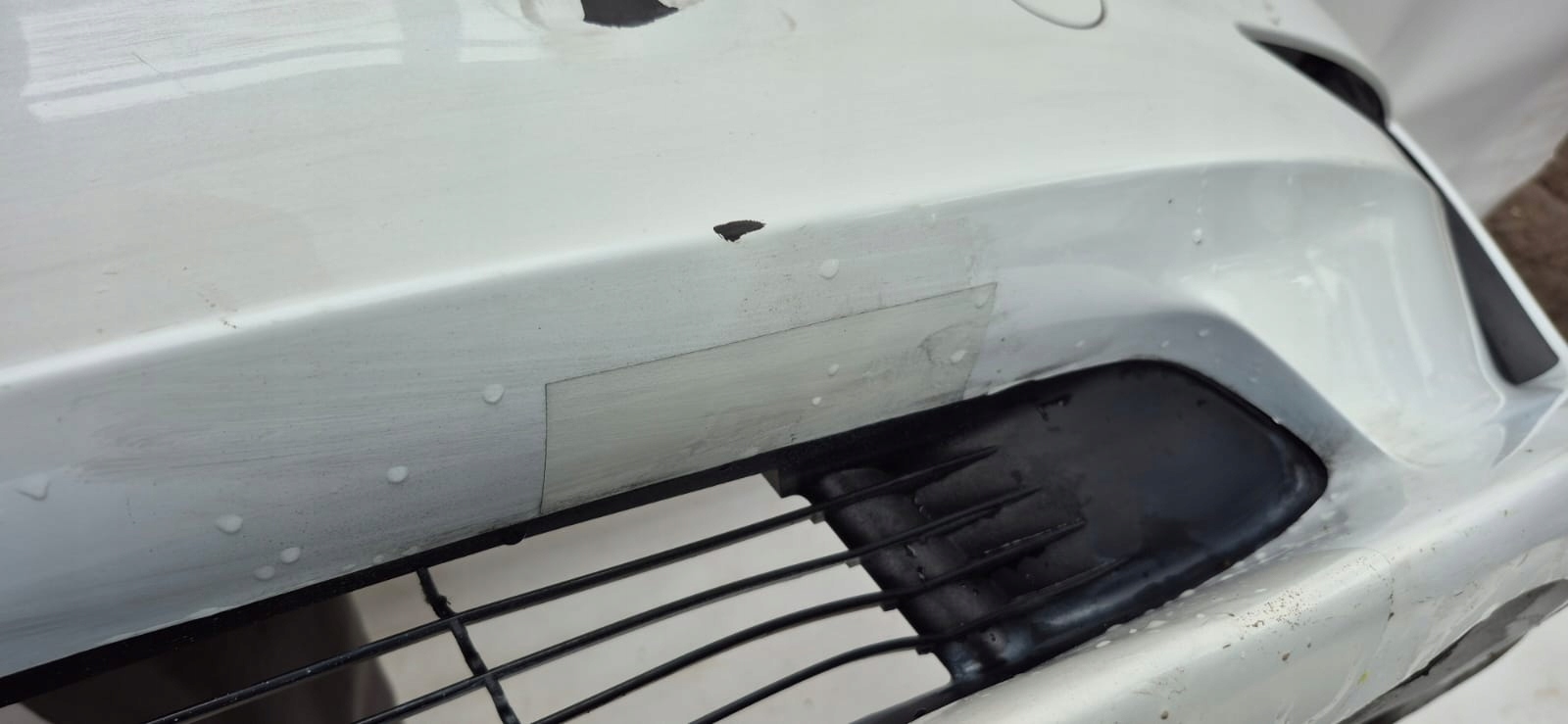 TESLA MODEL 3 bumper front front grid cover 1530700-04-F