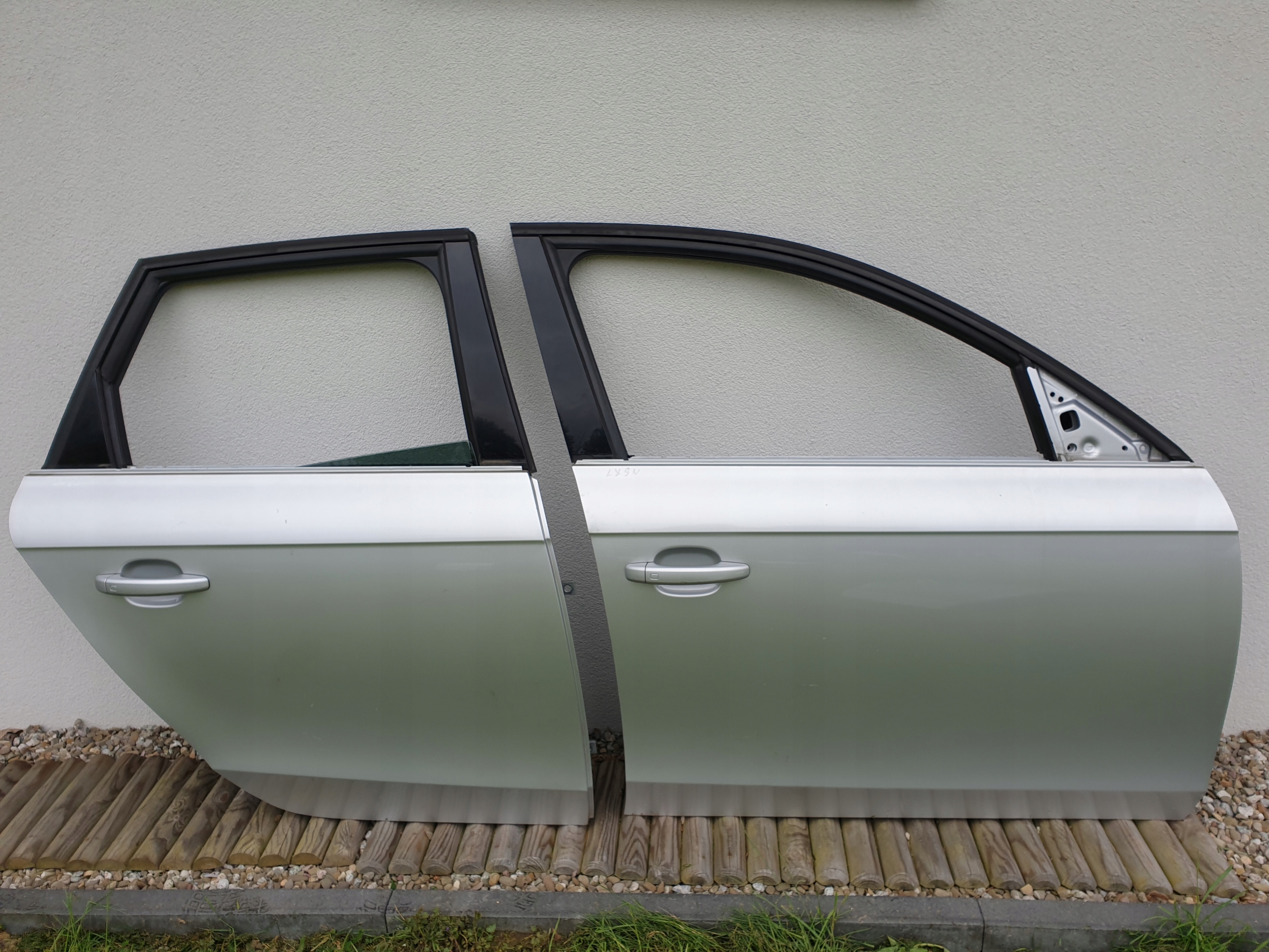 door right front AUDI A4 B8 2008- LX7W KOMBI