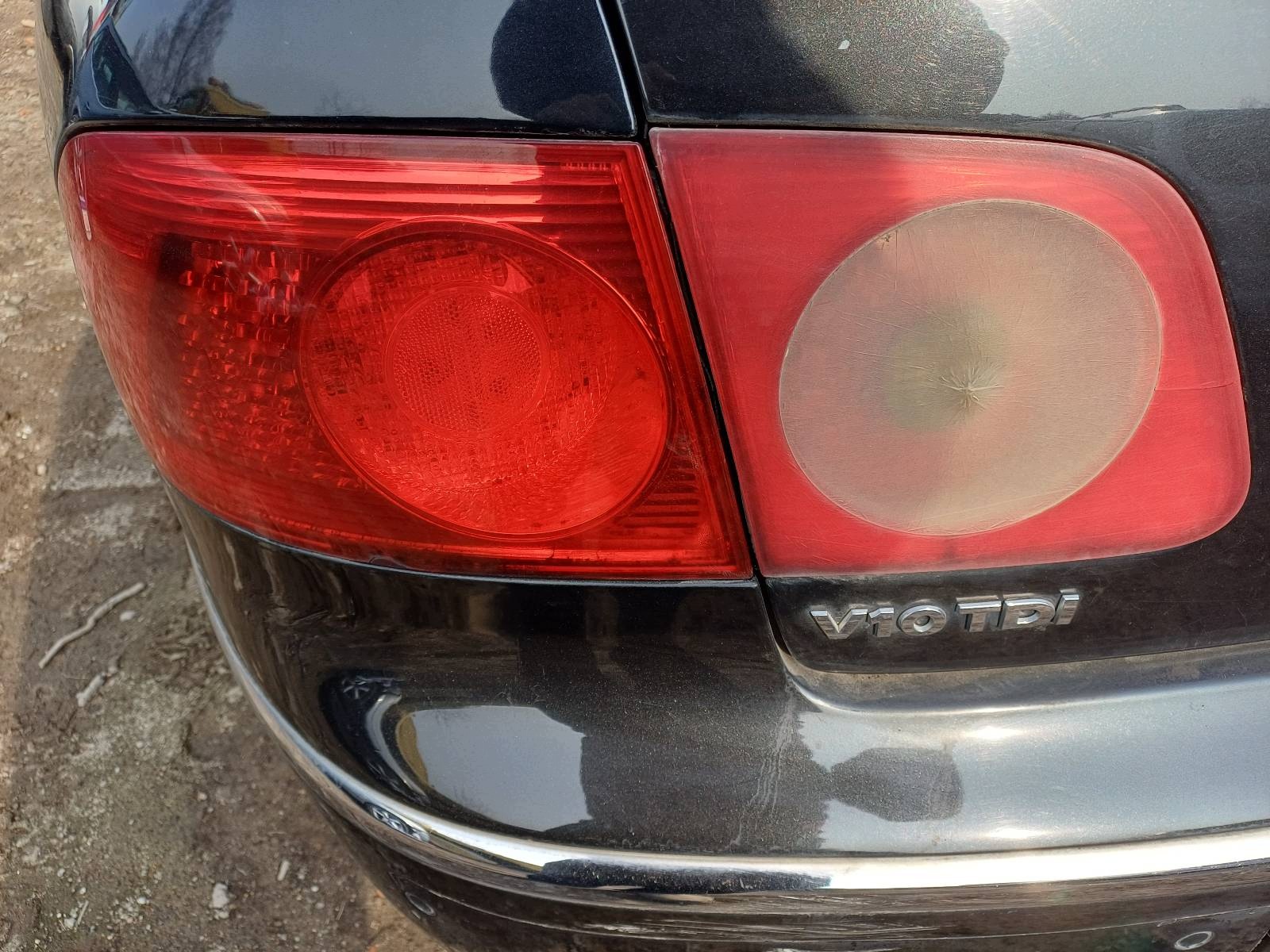 complete rear part VOLKSWAGEN PHAETON and LR9V trunk door boot bumper rear part lights
