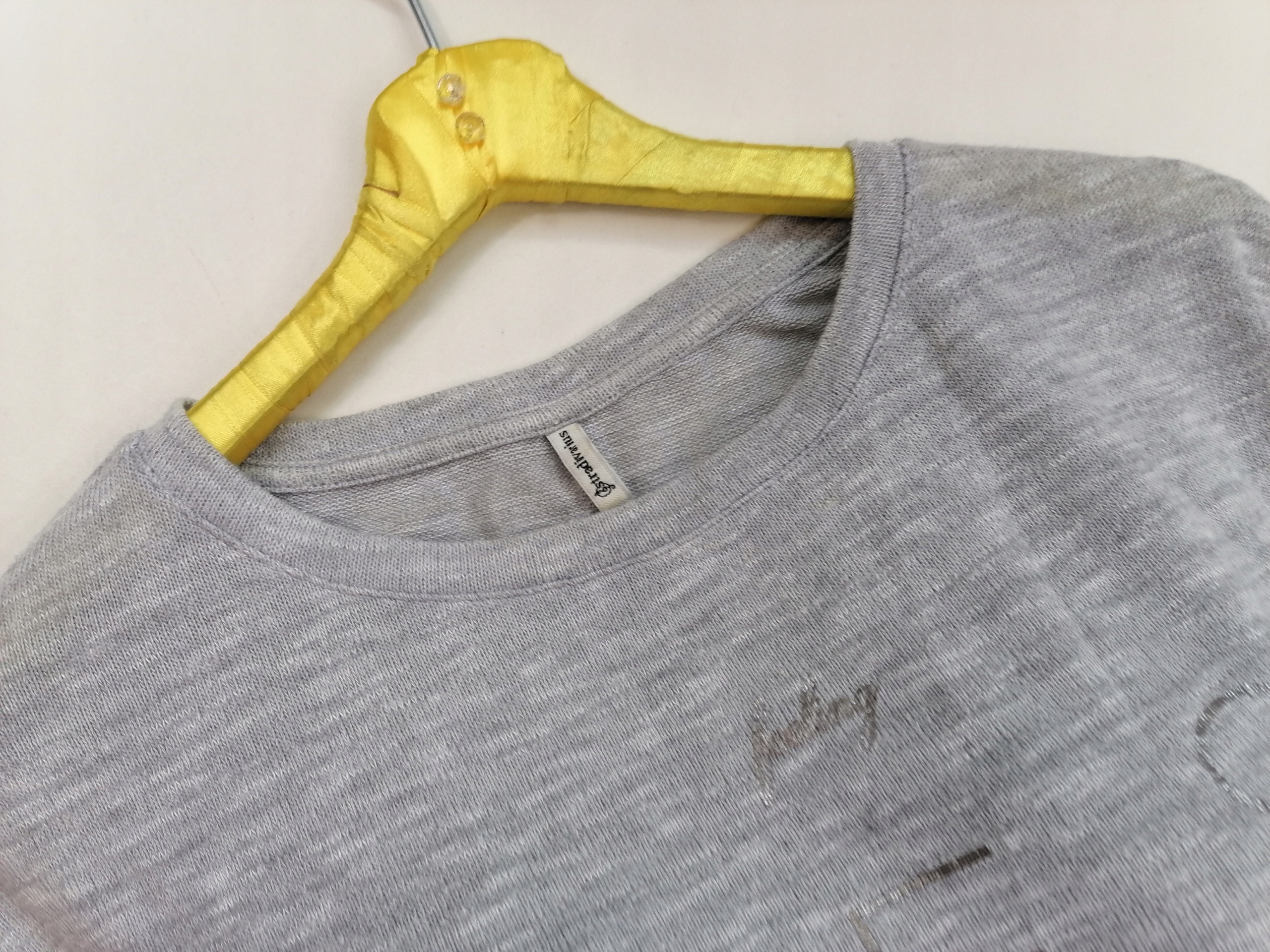 Stradivarius 40/L Sweter ciążowy z napisem Rękaw długi rękaw