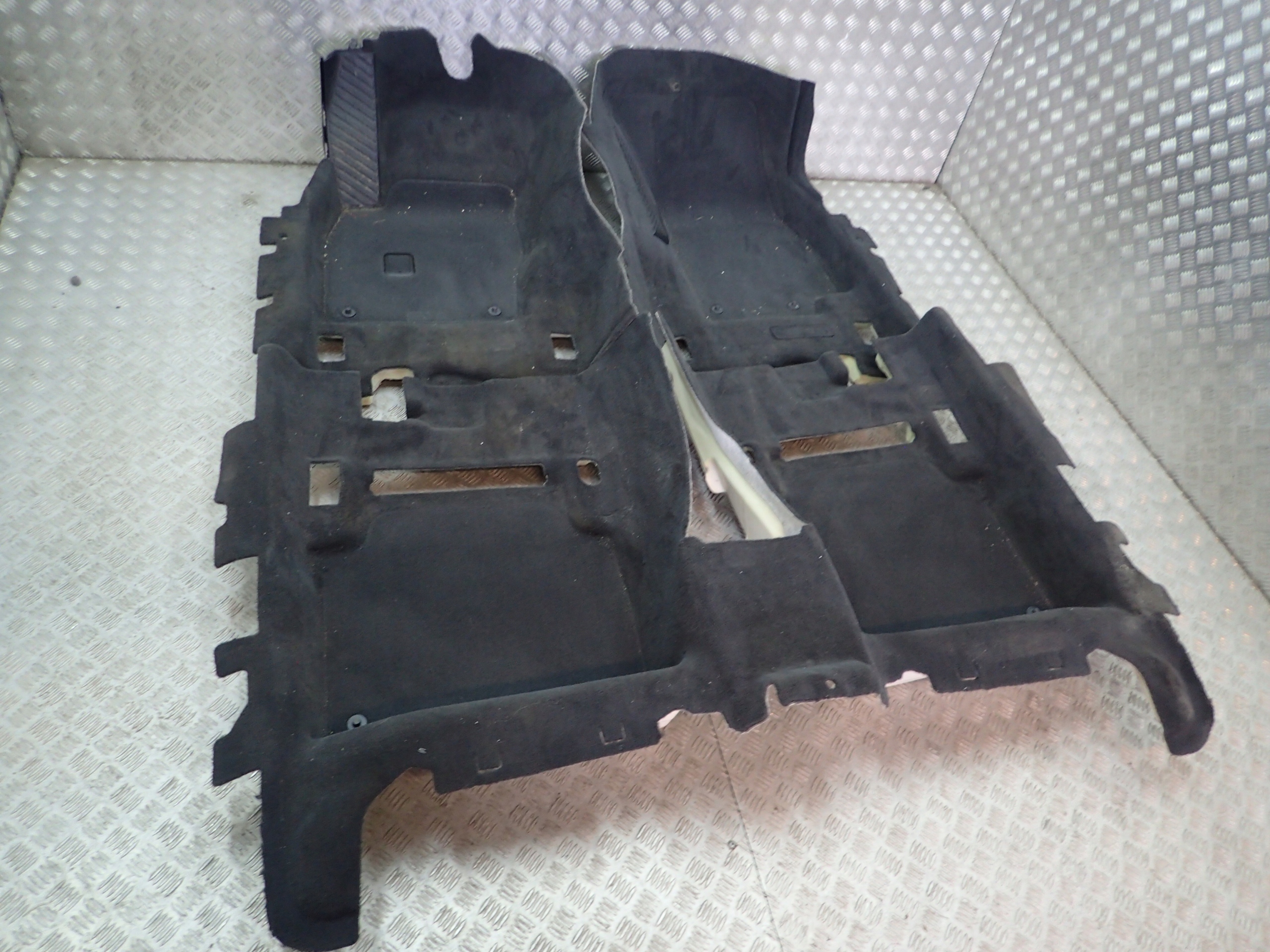 AUDI A8 4N D5 ковер ковровое покрытие черный