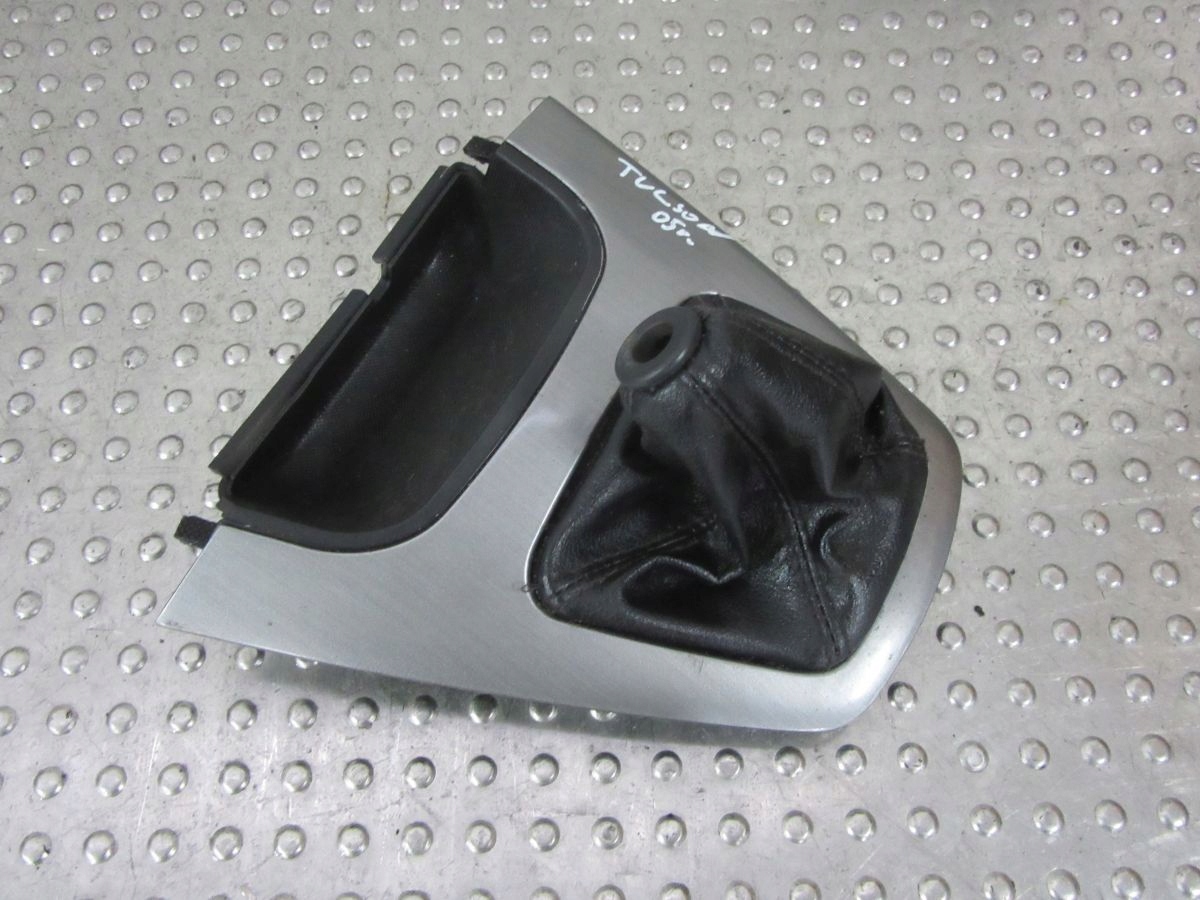 Hyundai Tucson и 2005 сильфон крышка шестерни