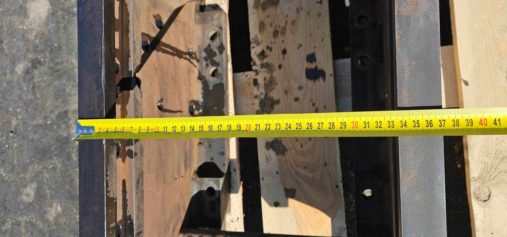 rail hook rear part NEW HOLLAND T8.390