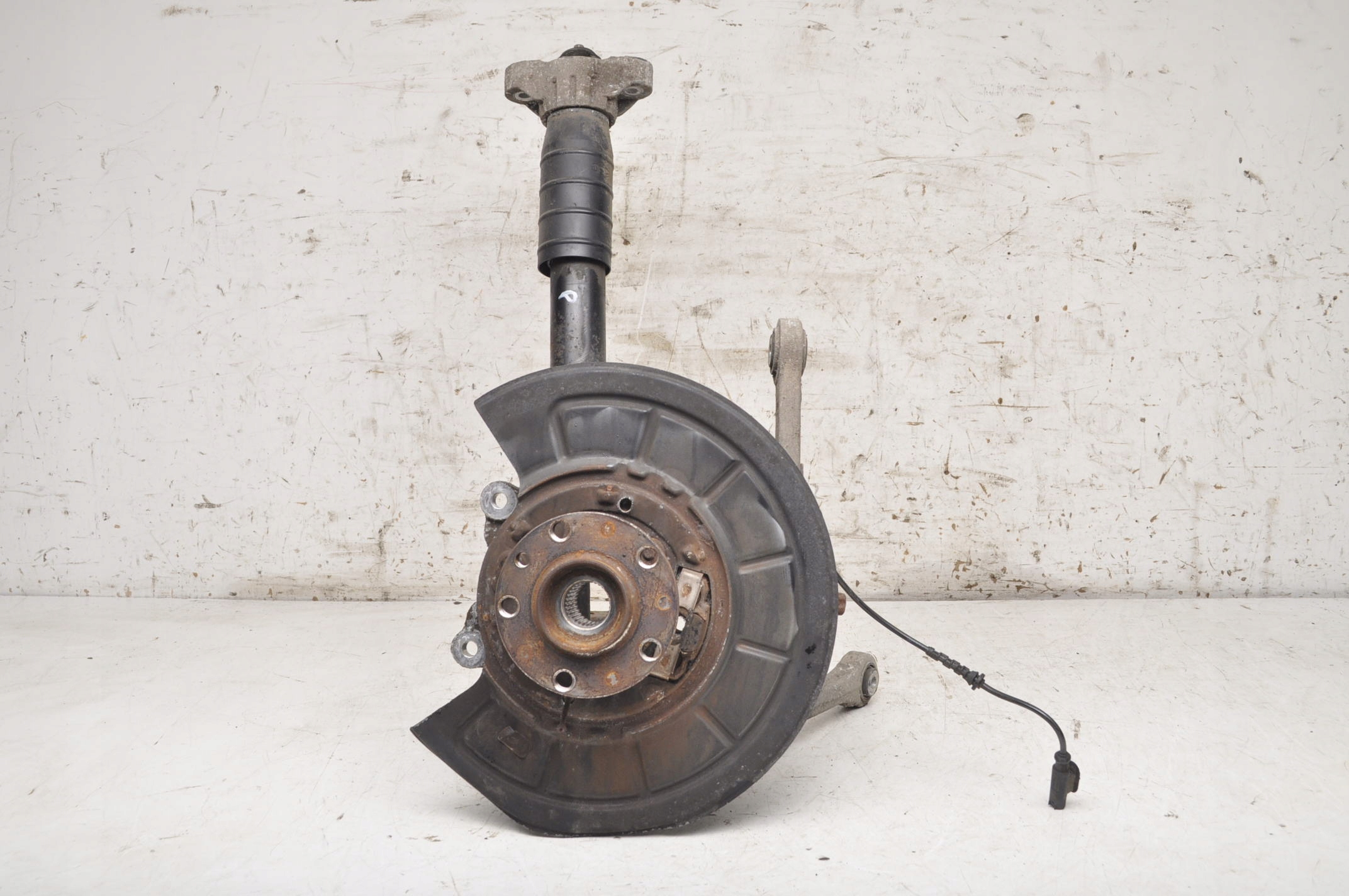 MASERATI GHIBLI III 3d ЦАПФА ПРАВЫЙ ЗАД.