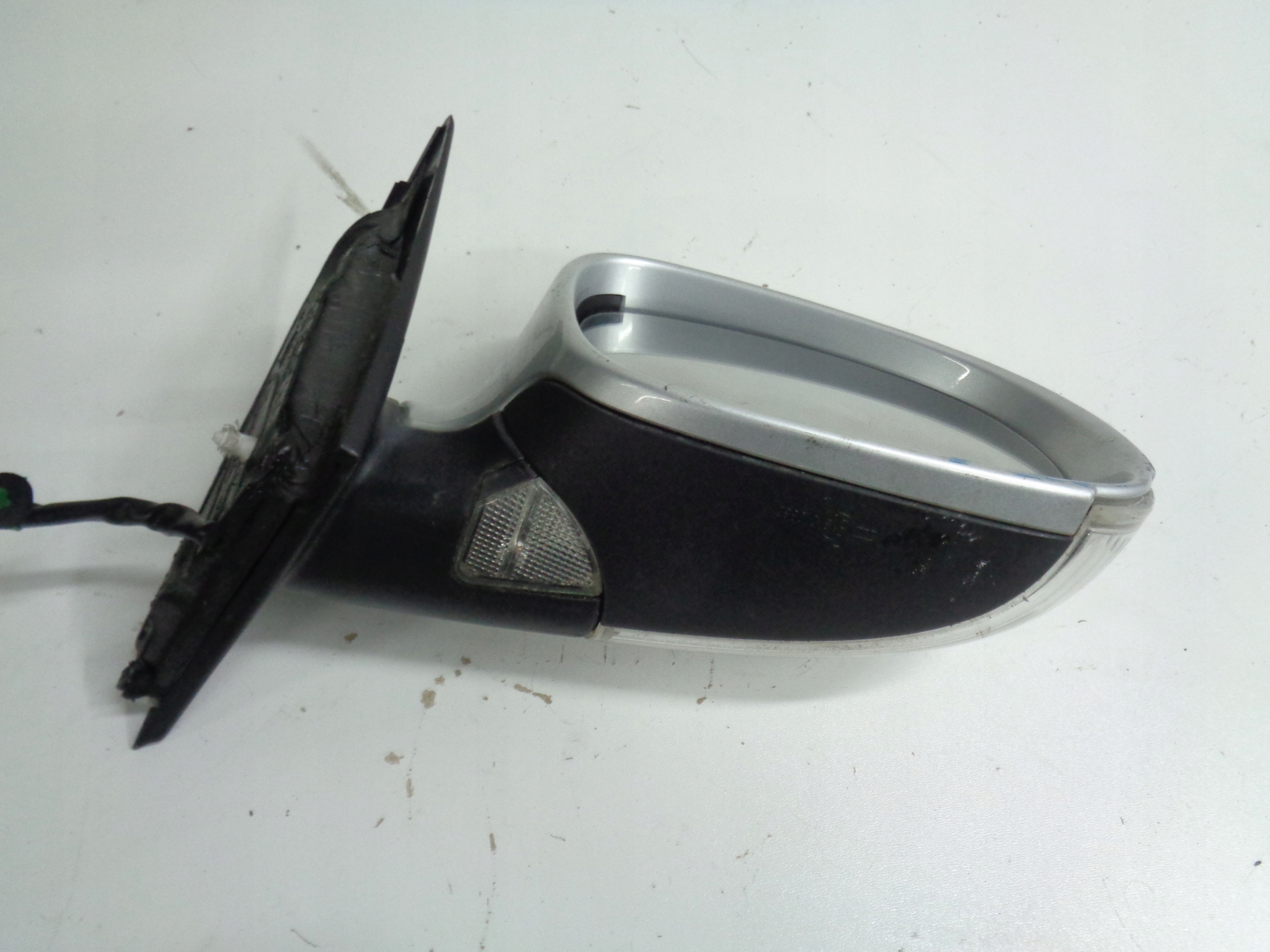 VW PASSAT B6 mirror right 9 PIN LA7W 05-10R