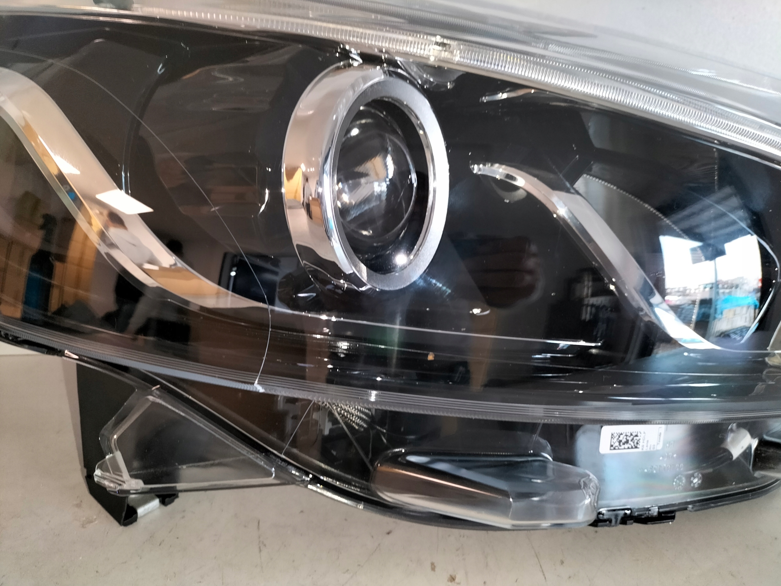 light front reflektor right TOYOTA PROACE II 16- XENON