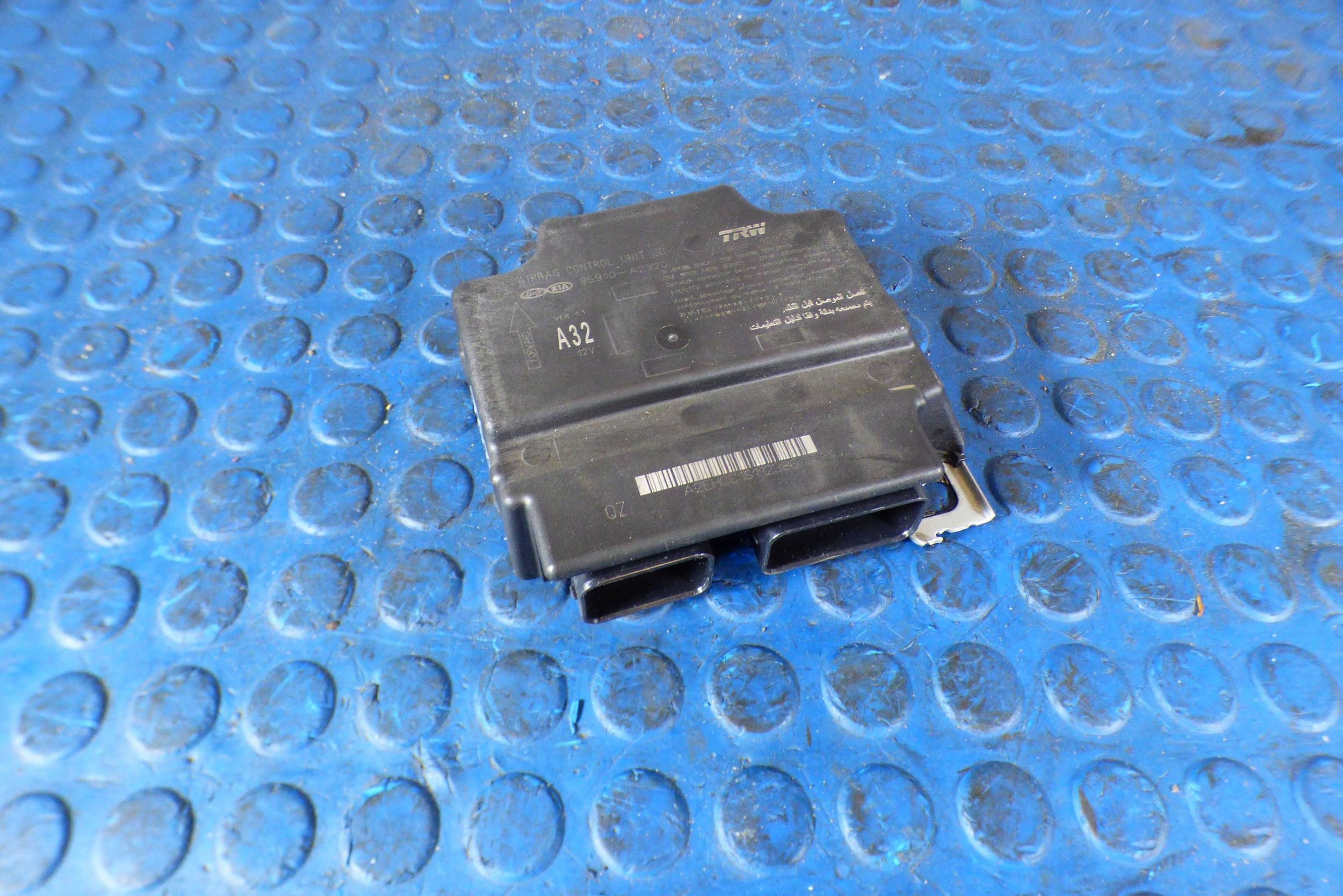 KIA Ceed II sensor Bedienteil AIRBAG 95910-A2320 st.BDB