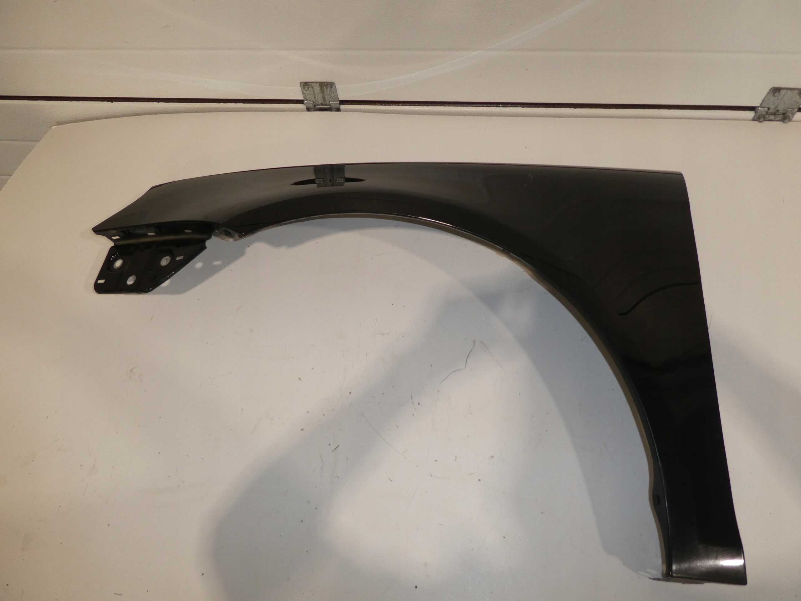 fender left front front VW EOS LIFT