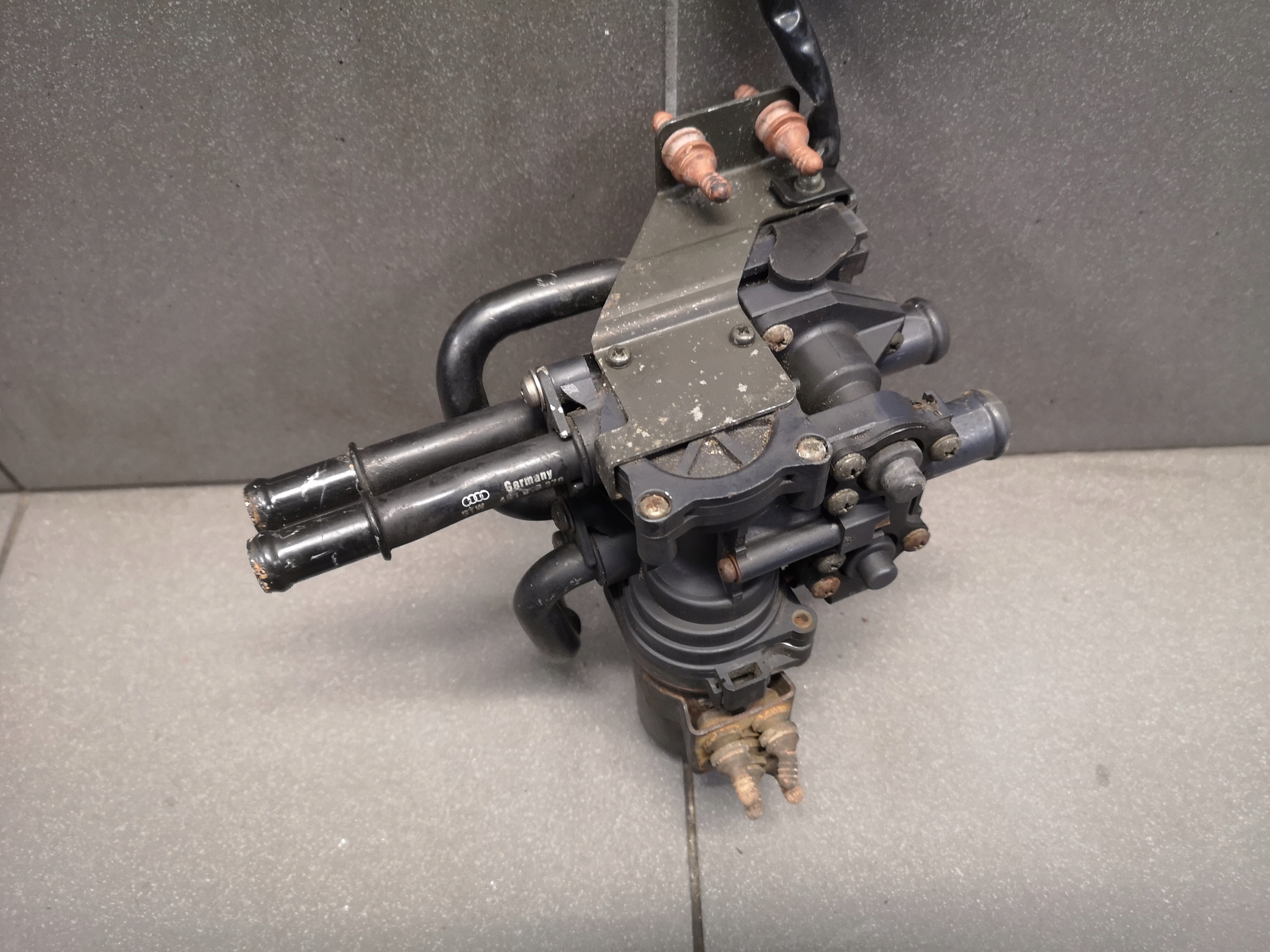 воды 4D0959617A, 1136008850