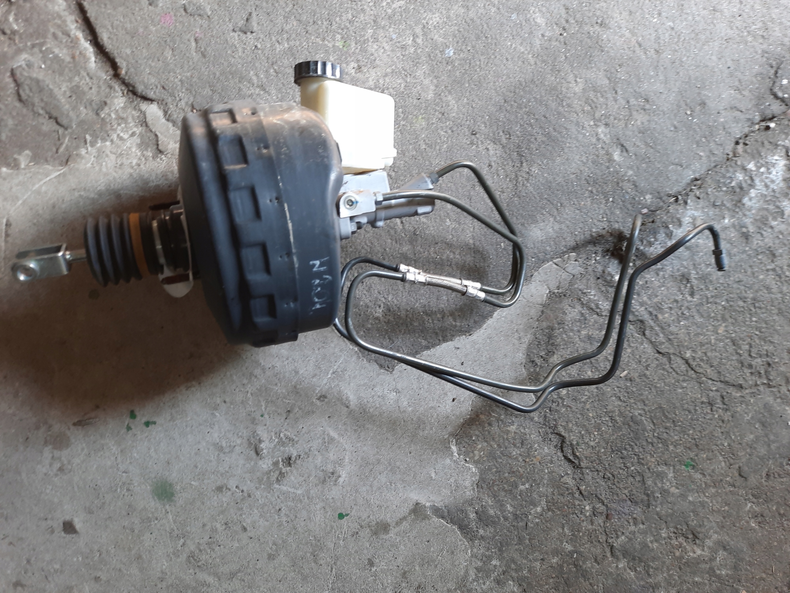 Сервопривід головний гальмівний циліндр MERCEDES W204