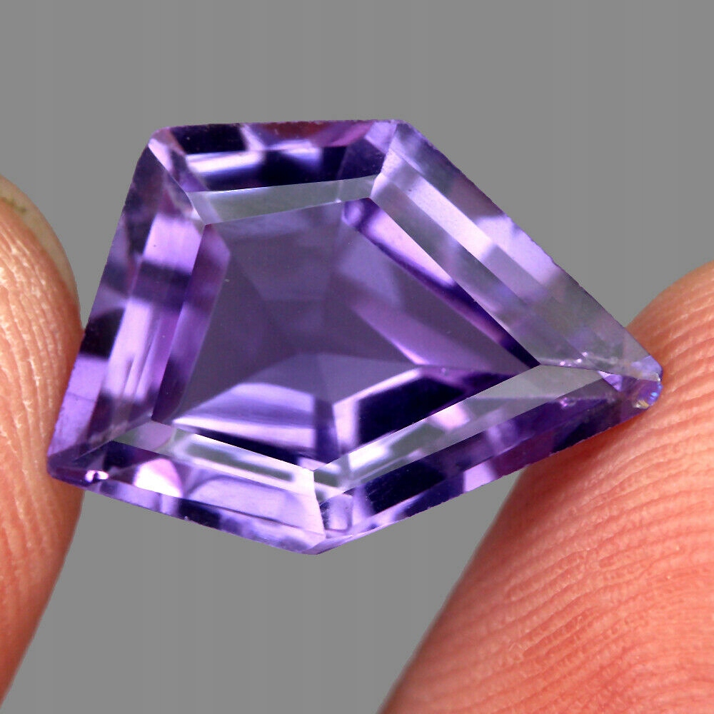 Přírodní kámen ametyst 8.25ct Vvs