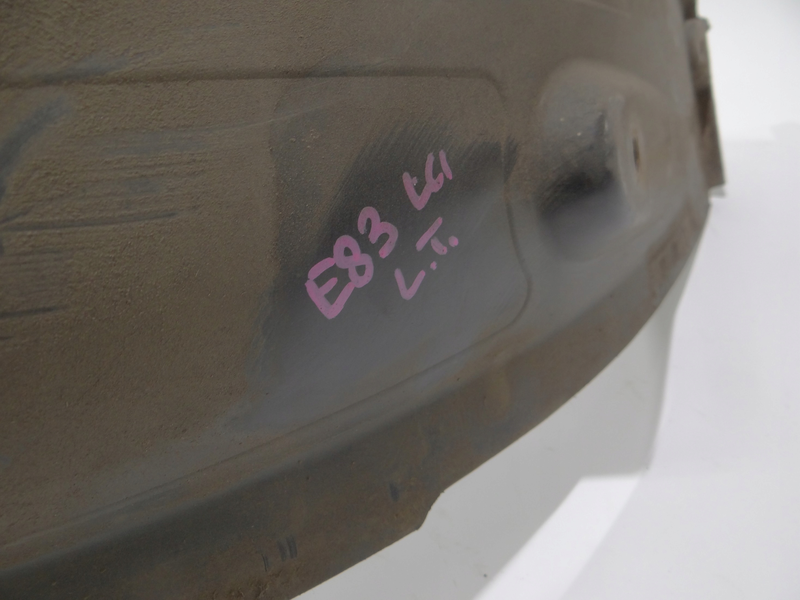 mudguard left rear part rear. BMW X3 E83 LCI OE 3400057