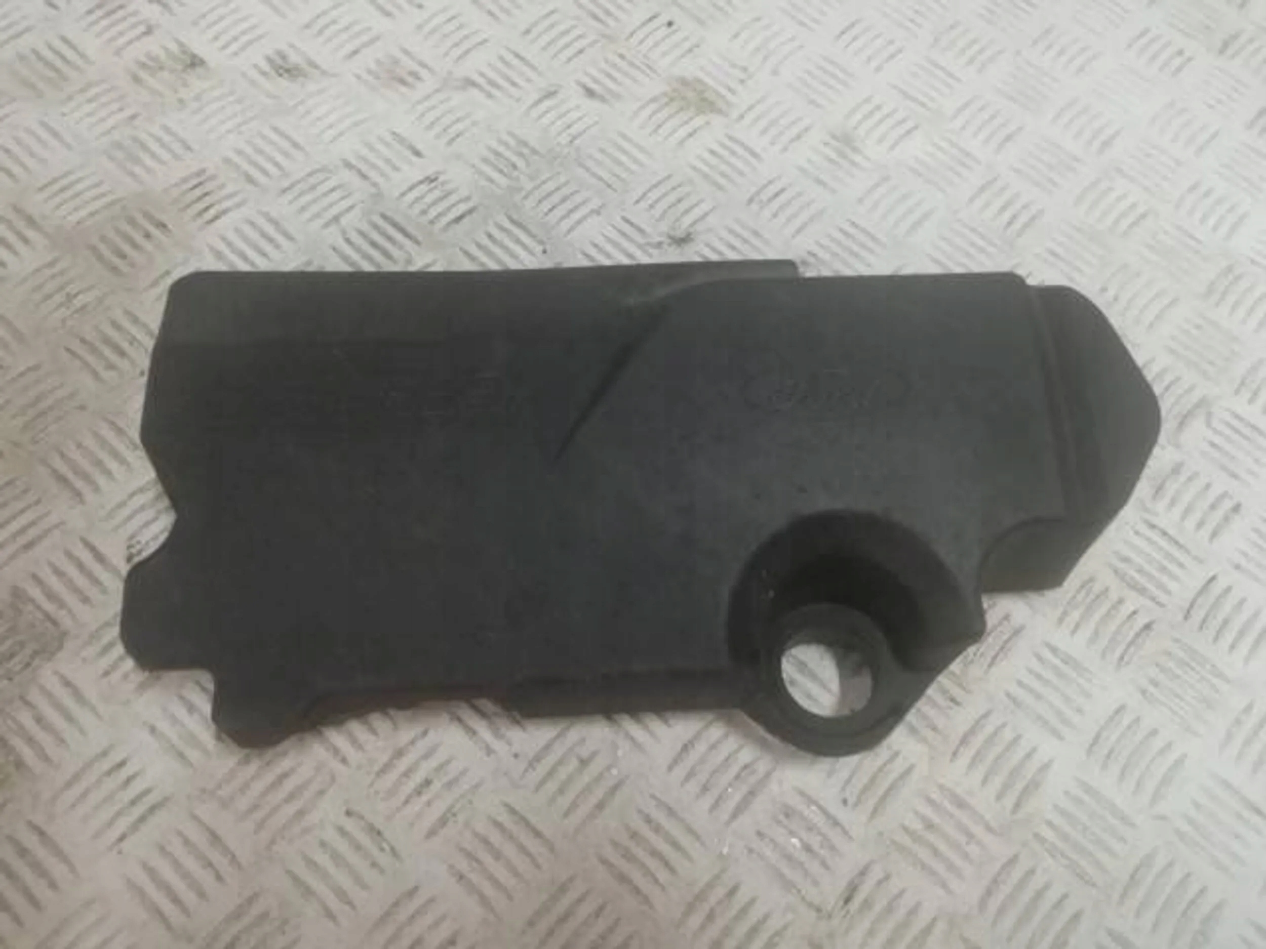 DT1G-6A949-AB - Ford C-MAX MK2 1.0 захист двигуна