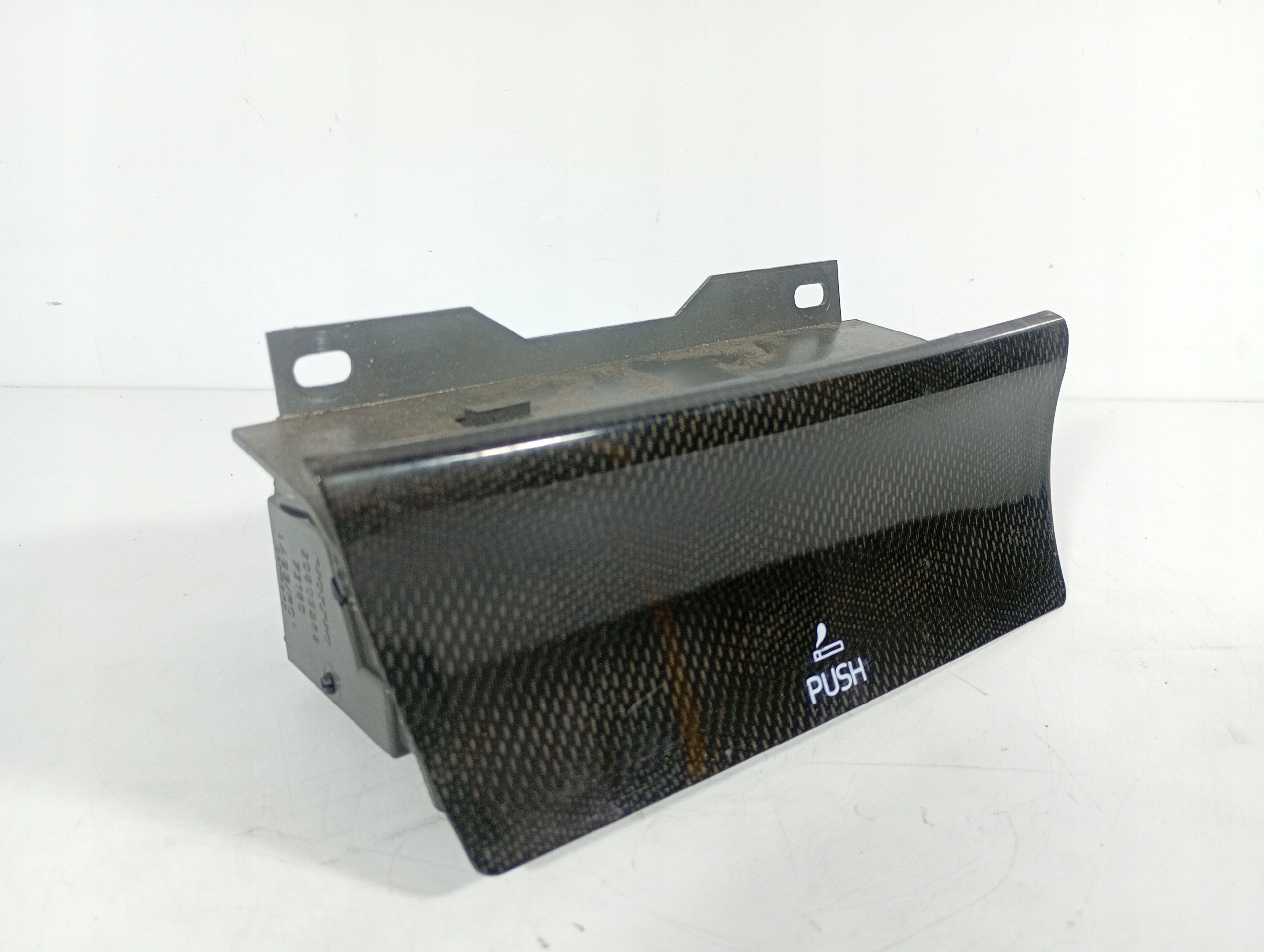 Volvo V40 95-04 passenger compartment ashtray OE 30809985