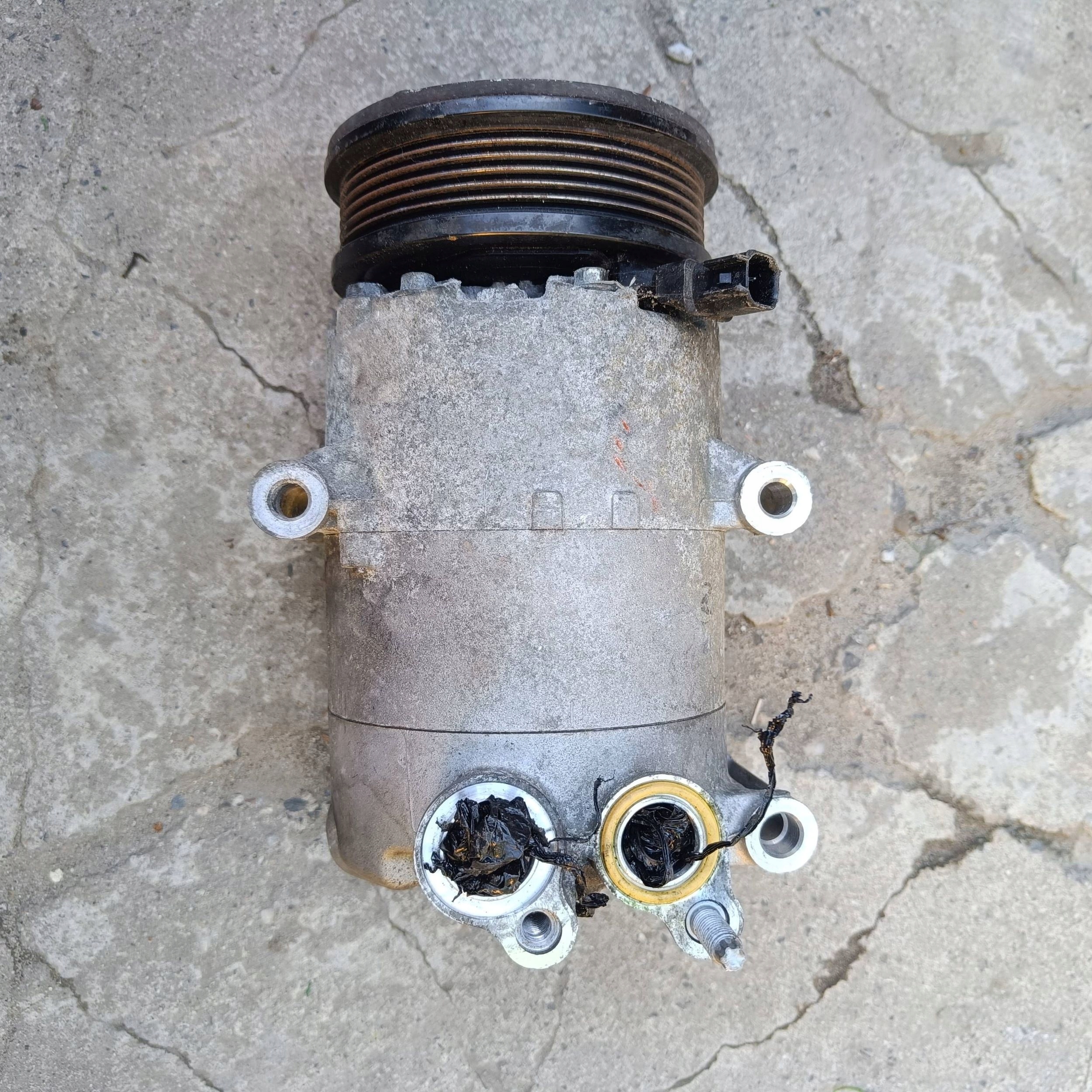 Ford Focus 2011 compressor; / compressor of the air conditioning A/C