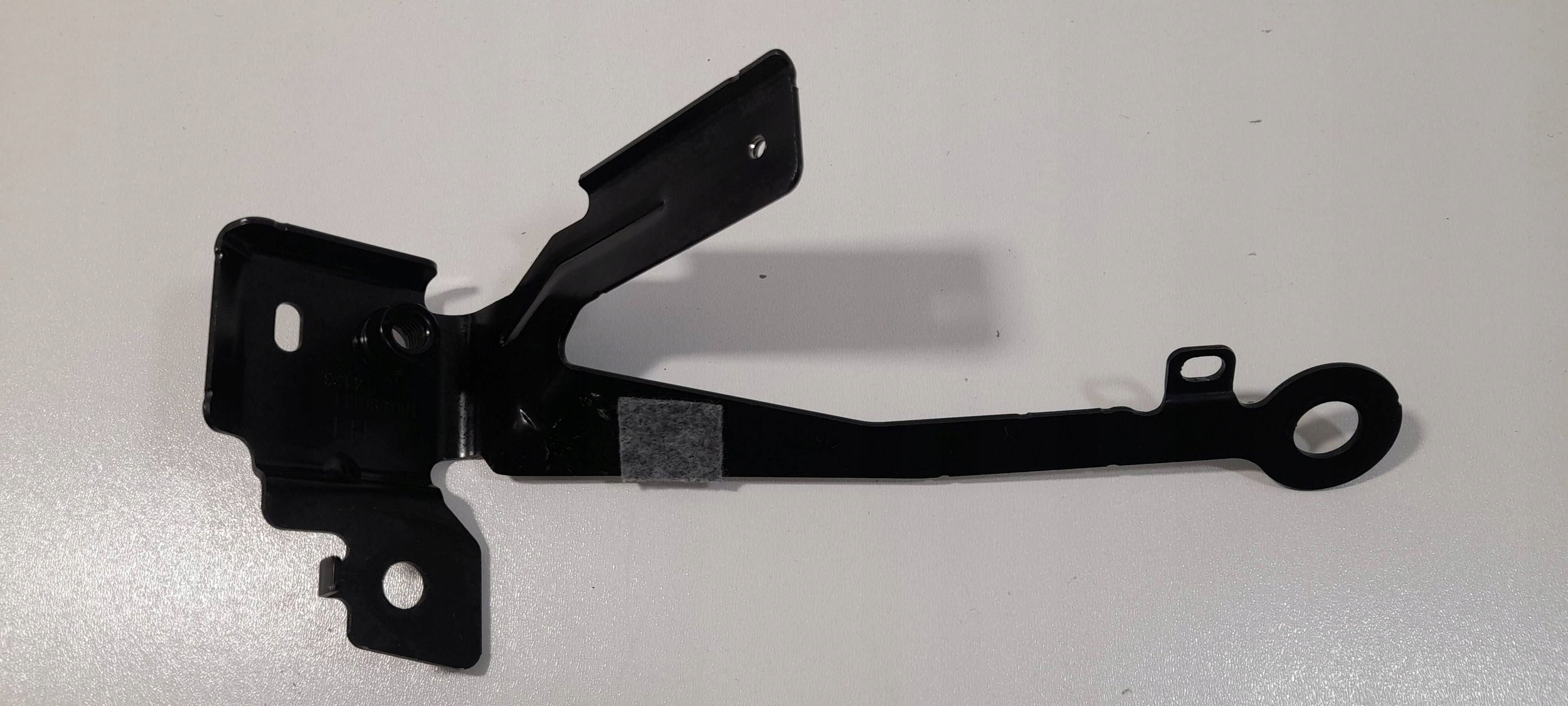 Mercedes-Benz CLE C236 console left A0009209701 (T324)