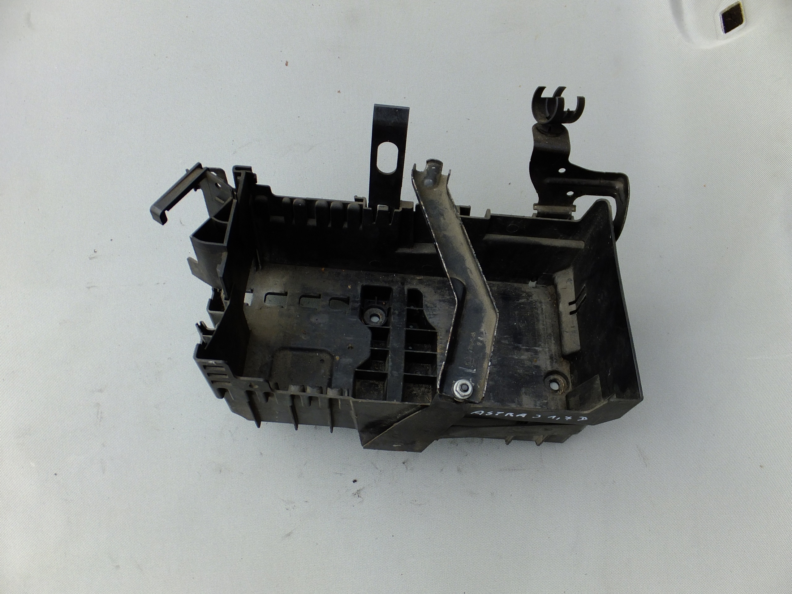 držač akumulatora opel astra J IV 1,7 CDTI 2010r