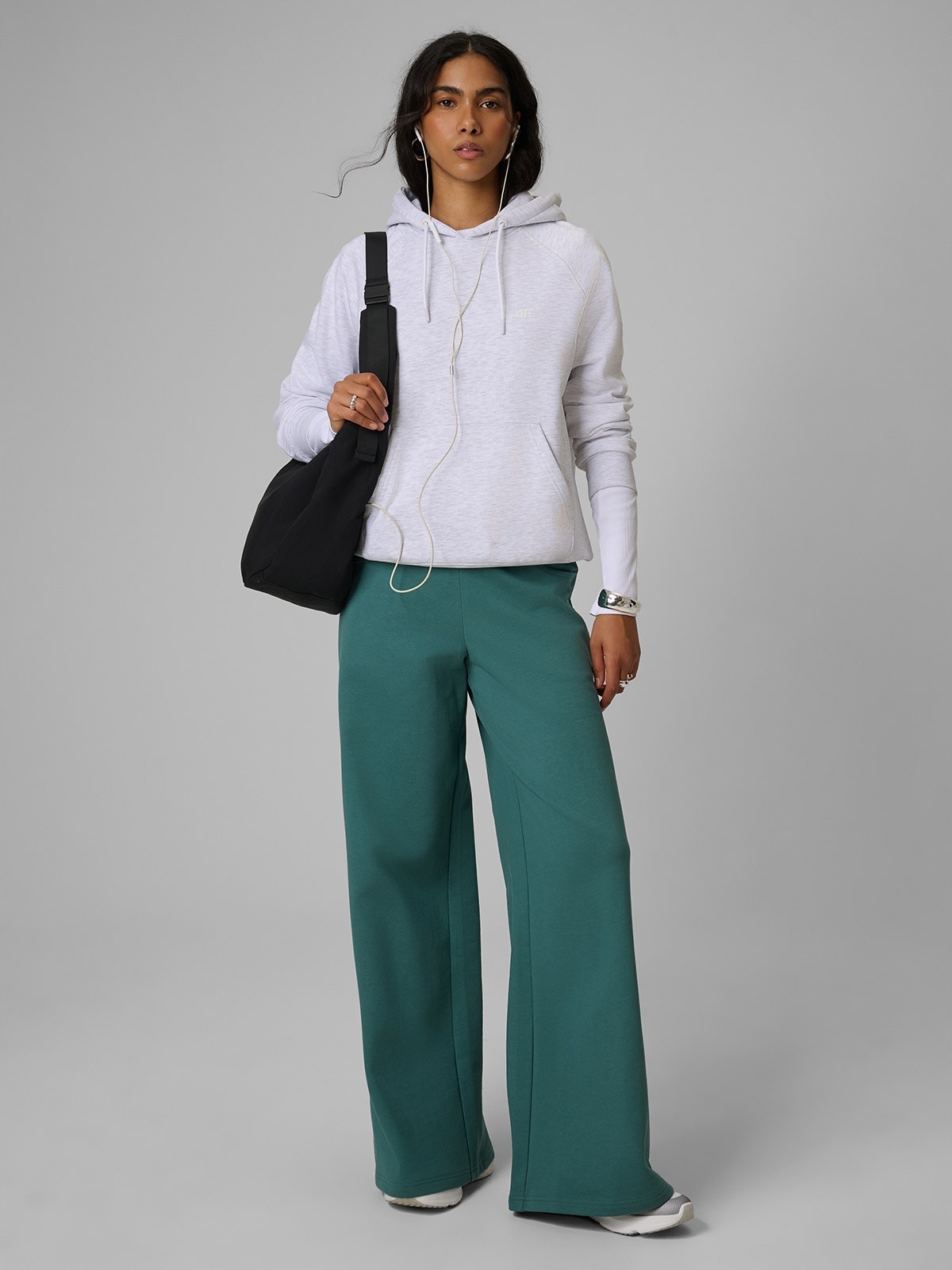 4F Dámské Tyrkysové Tepláky S Kapsami Xs