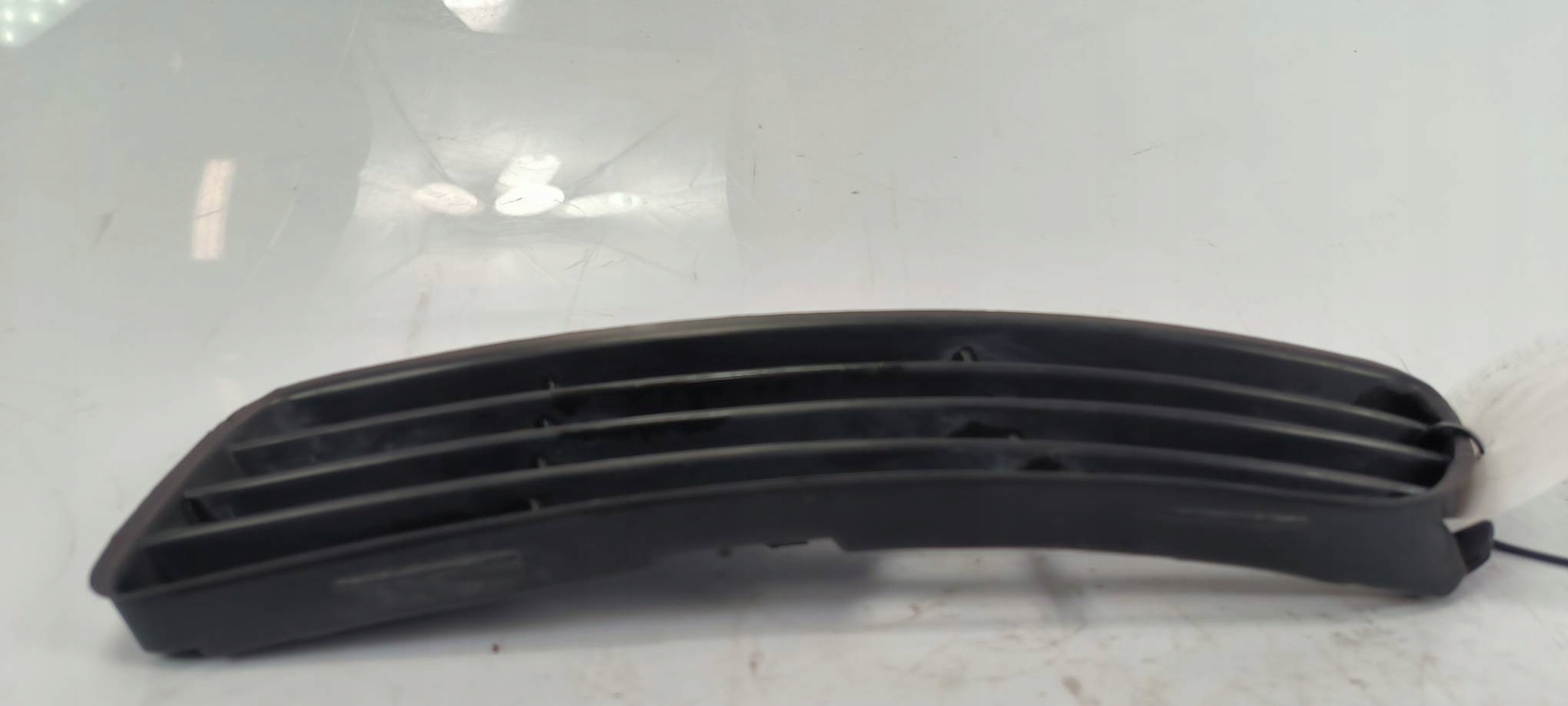 Grille Pare choc Avant AUDI A4 B5
