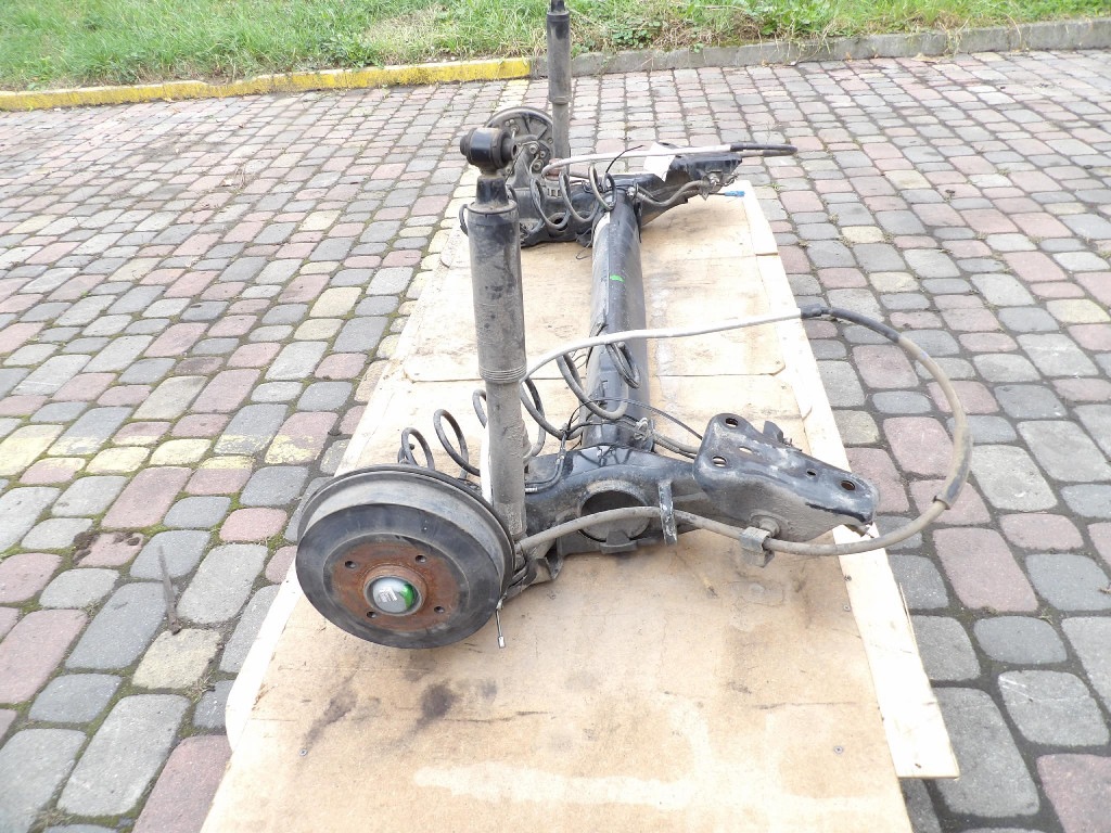 CITROEN C3 III LIFT axis rear sider