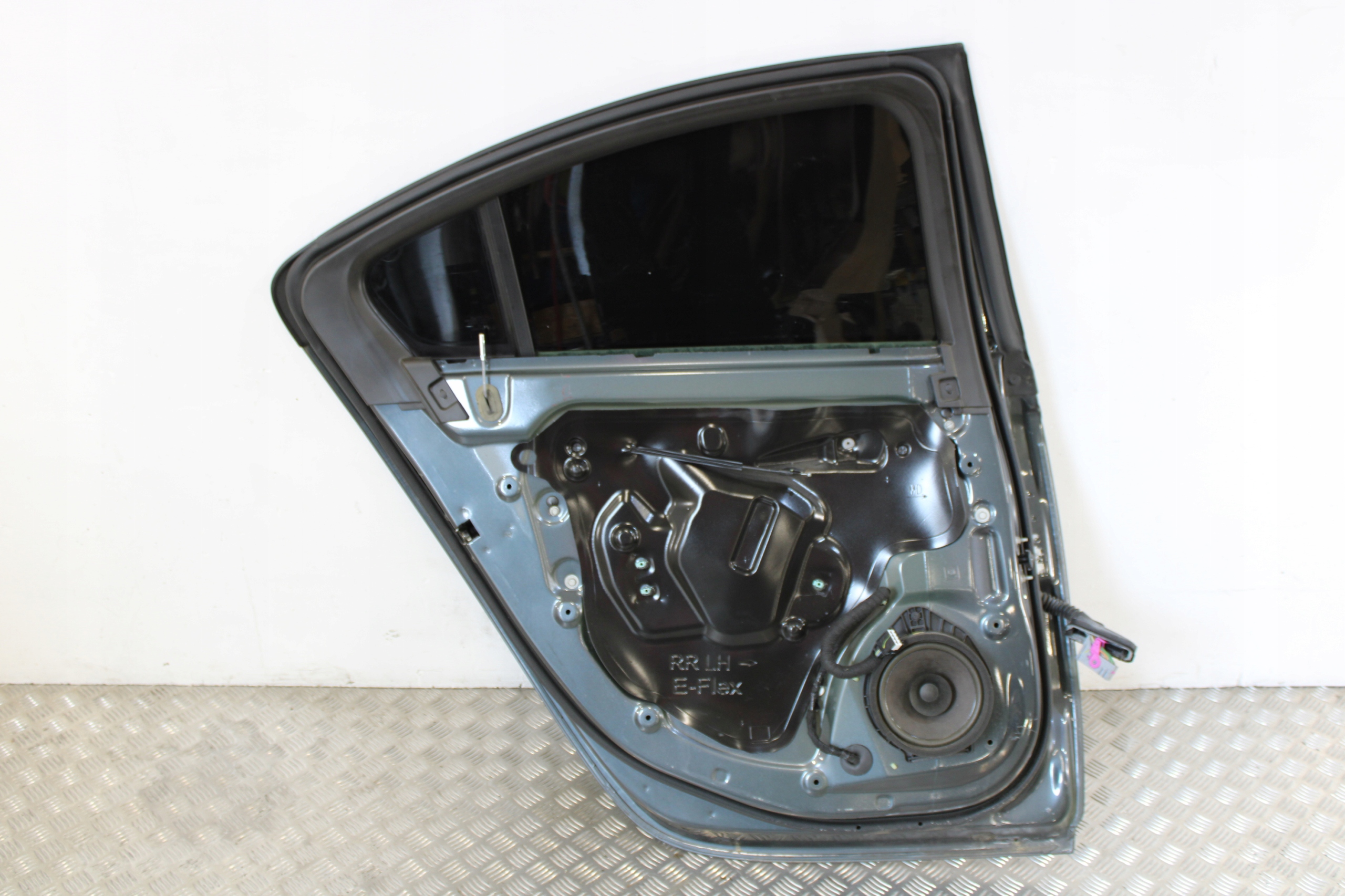 door left rear part left rear. complete OPEL AMPERA 1,4 BENZ