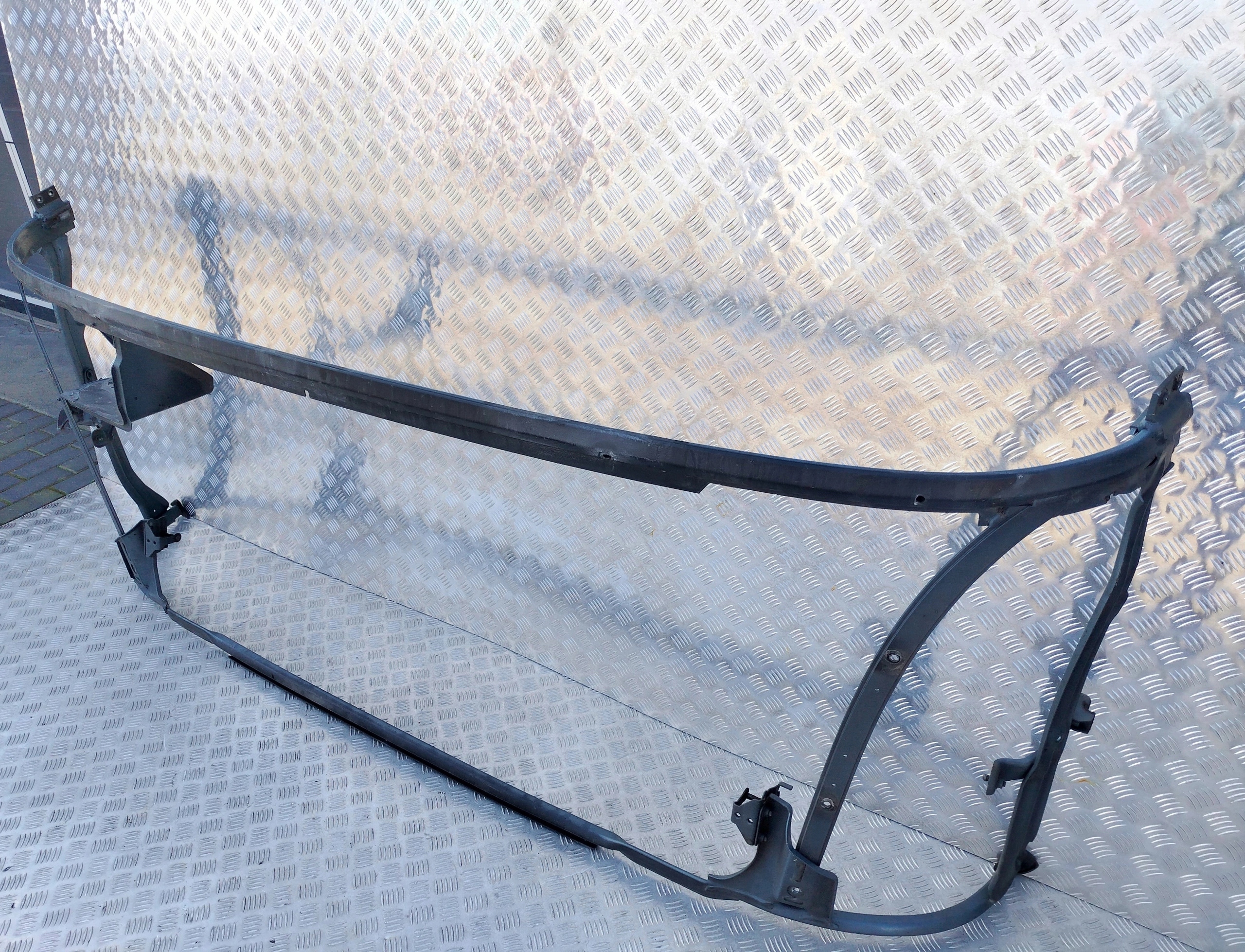 RAMKA ATRAPY SCANIA STREAMLINE Stan opakowania brak opakowania